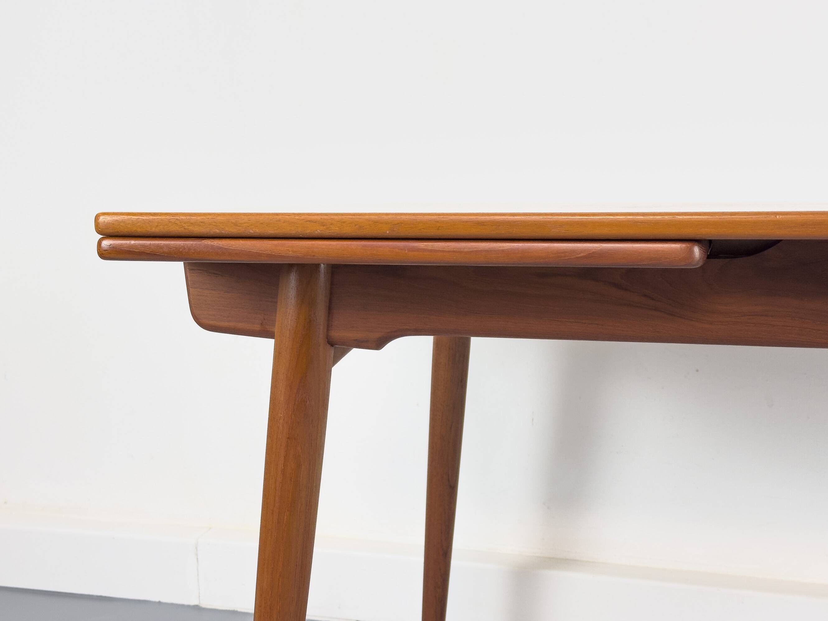 Table à manger en teck AT-312 par Hans J. Wegner pour Andreas Tuck, années 1960