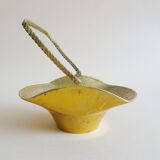Vase et cuvette en laiton avec la poignée