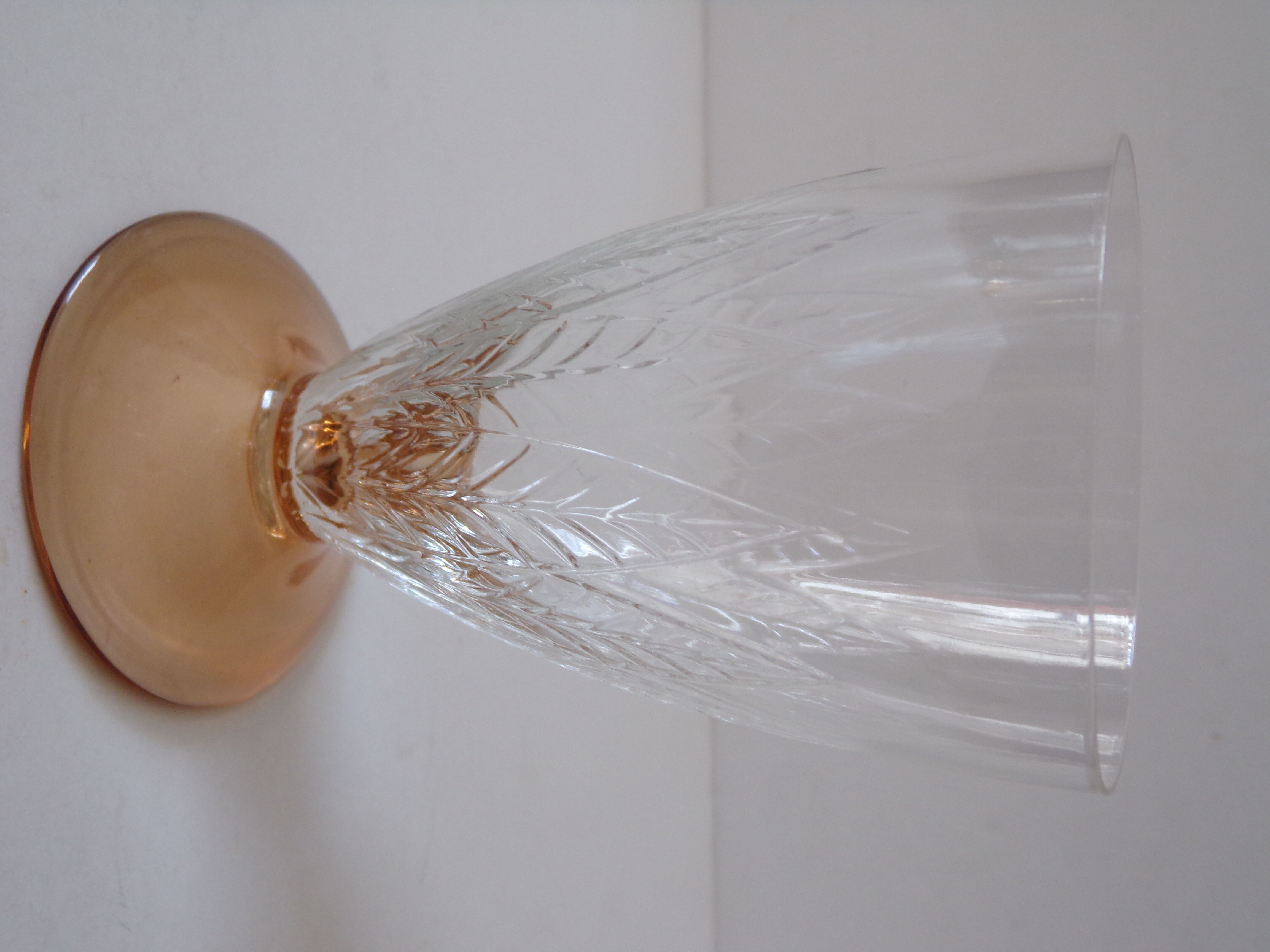 Service pitcher and 6 glasses