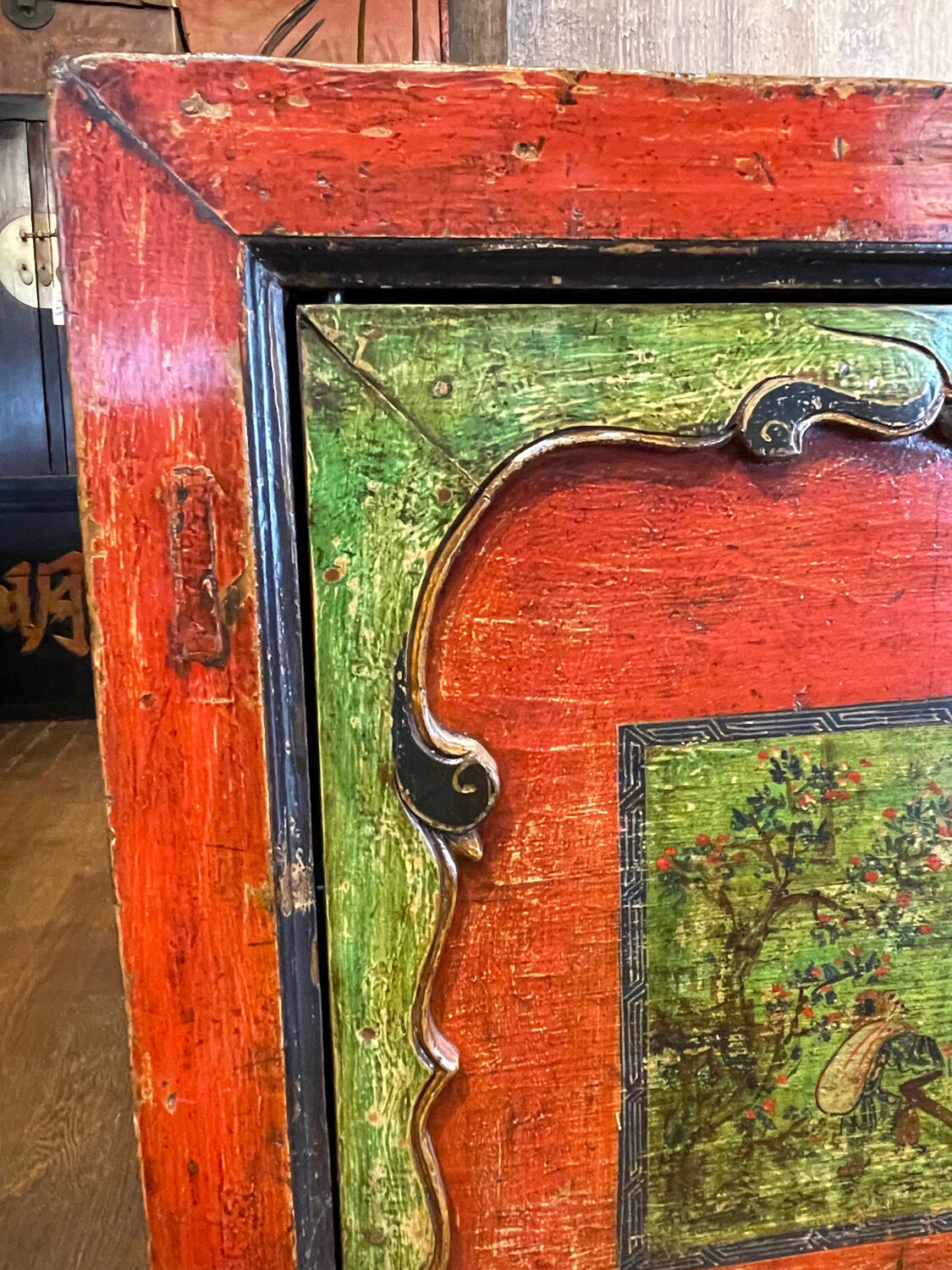Antique Chinese sideboard 3 doors + 3 drawers
