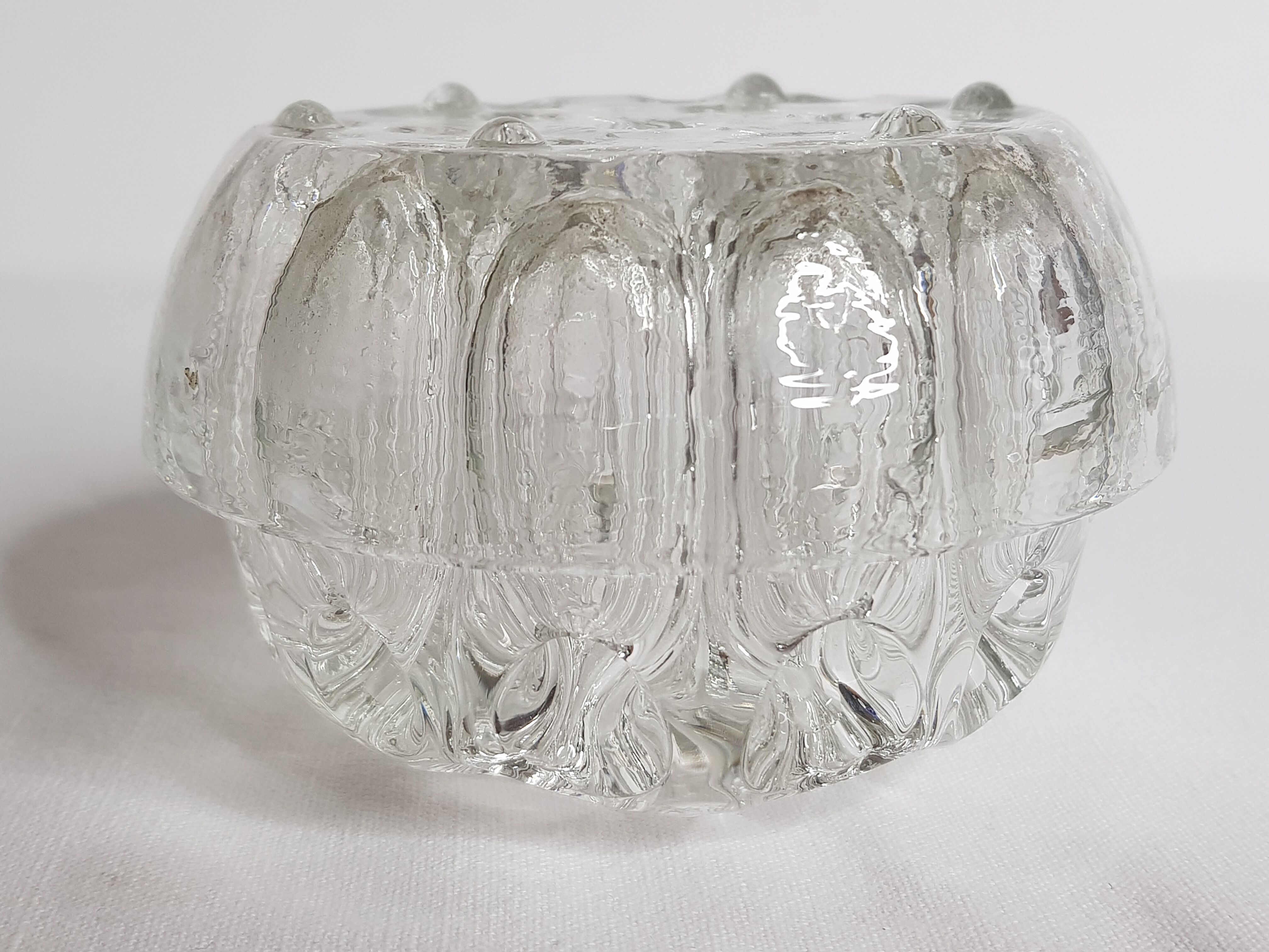 Pique flowers from the Glassworks of Reims
