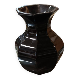 Black crystal vase