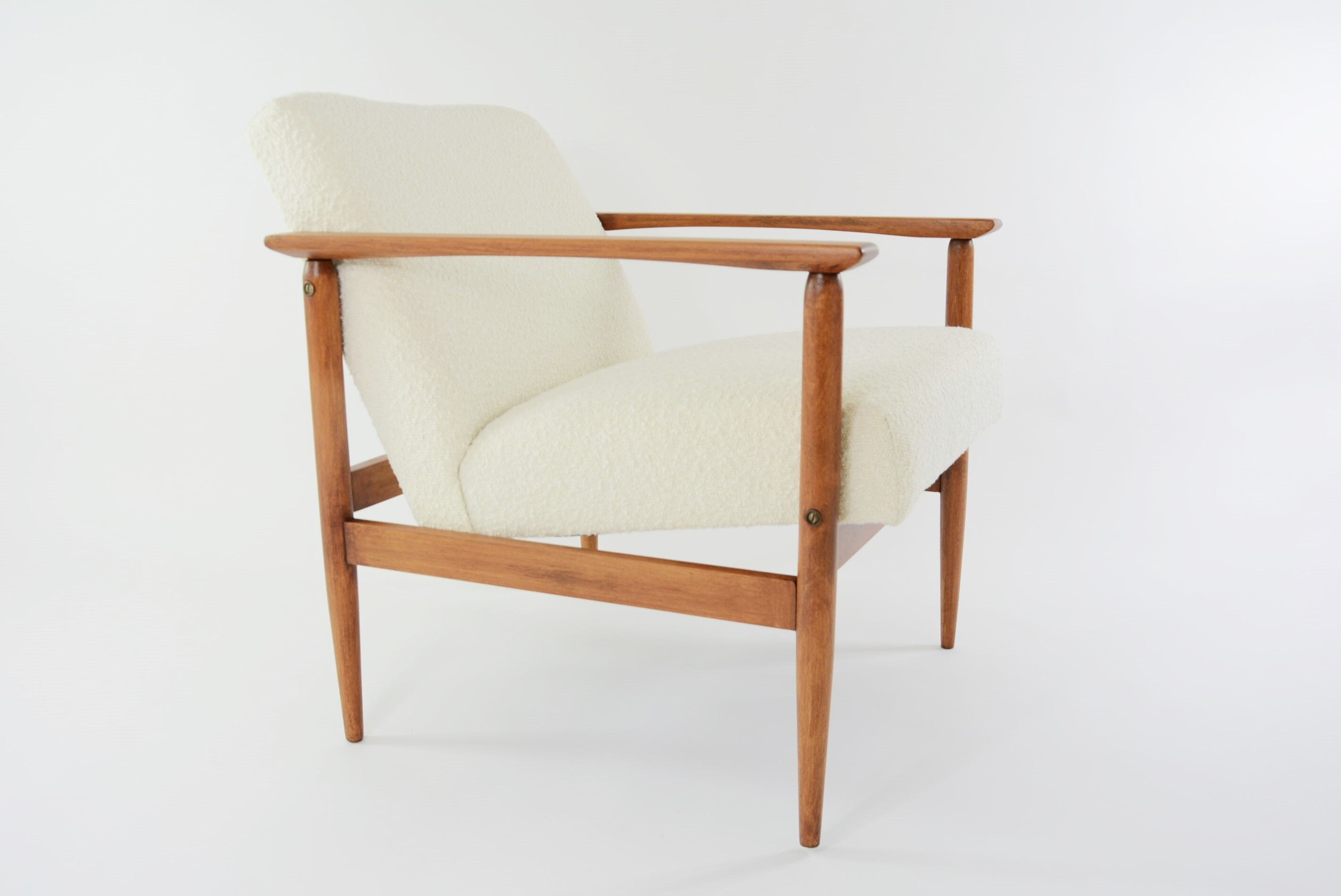 Armchair M buckle cream