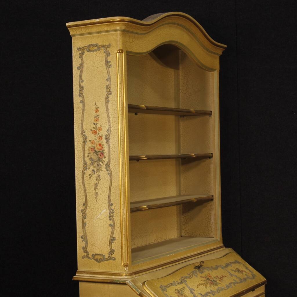 Trumeau vénitien en bois laqué et doré du XXe siècle