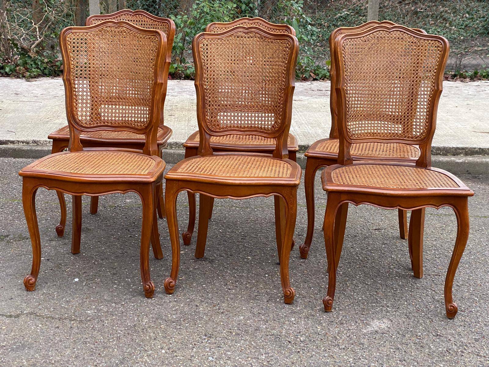 6 chaises cannées Louis XV en bois massif des années 50
