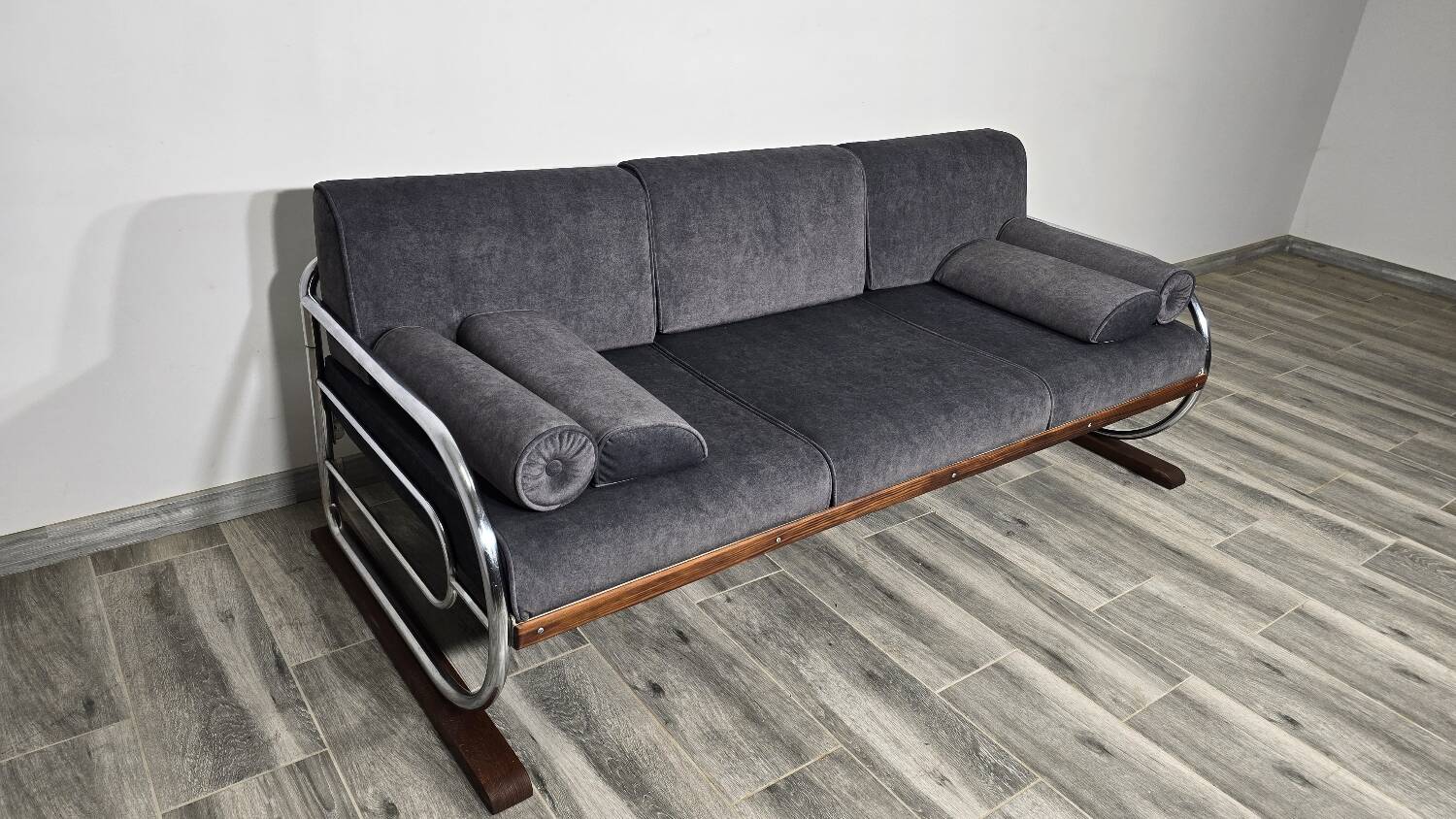 Bauhaus Chrome Sofa by Robert Slezak for Slezak Factories, 1930s