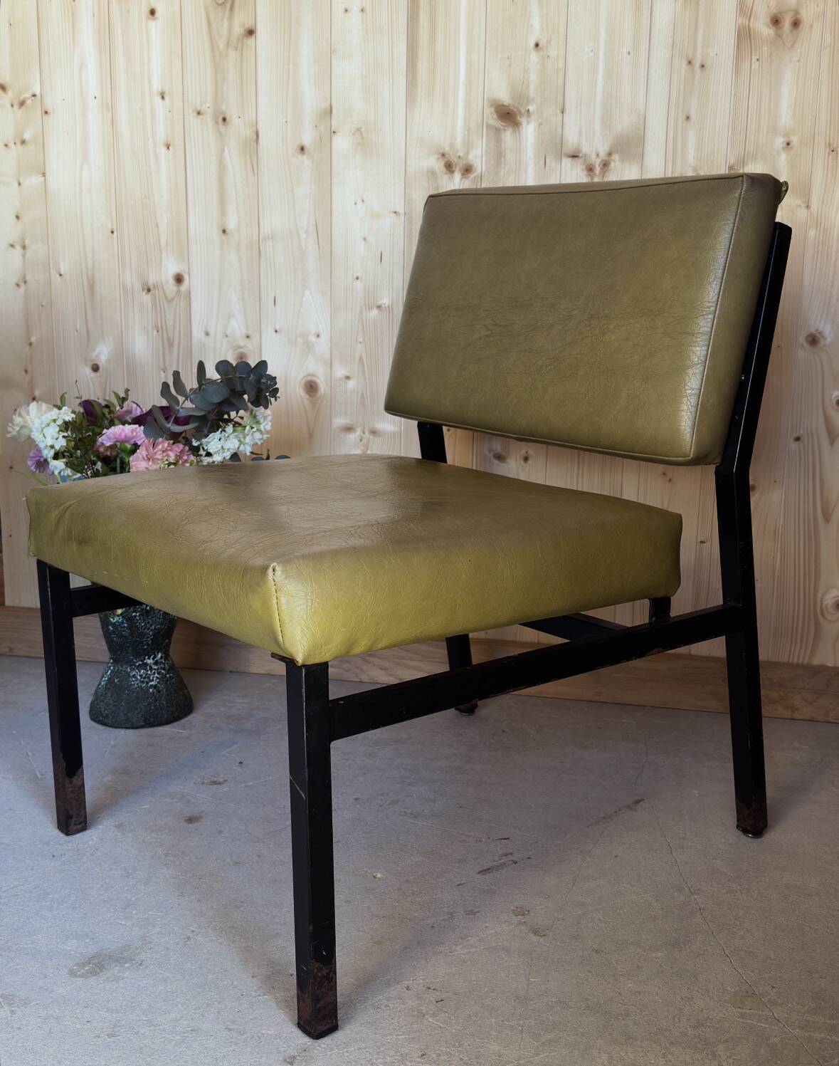 Chauffeuse vintage kaki – années 70