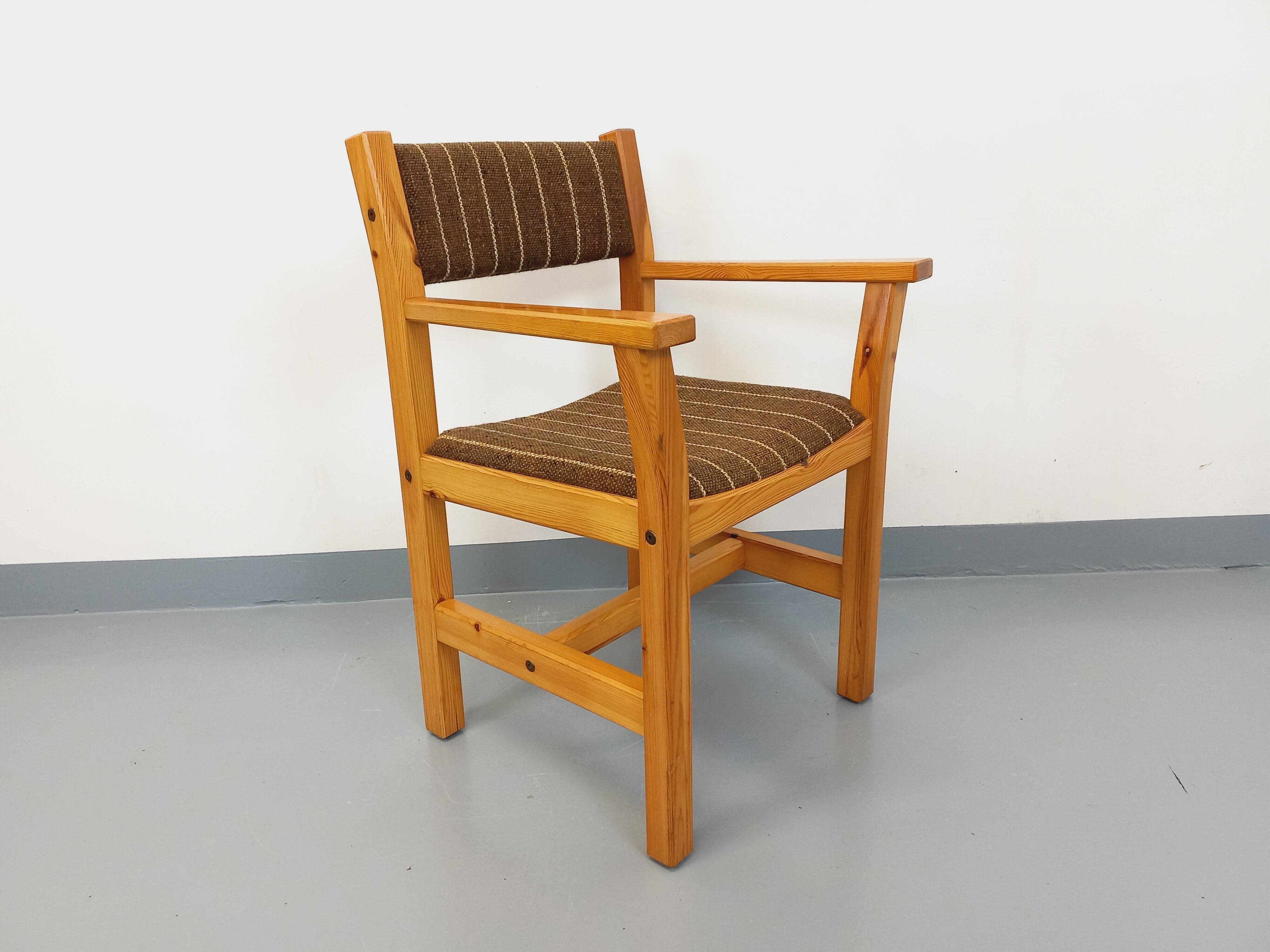 Vintage armchair in pine and fabric from the 80s