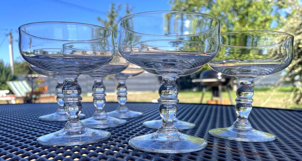 Set of 7 champagne glasses in crystal table art champagne cremant