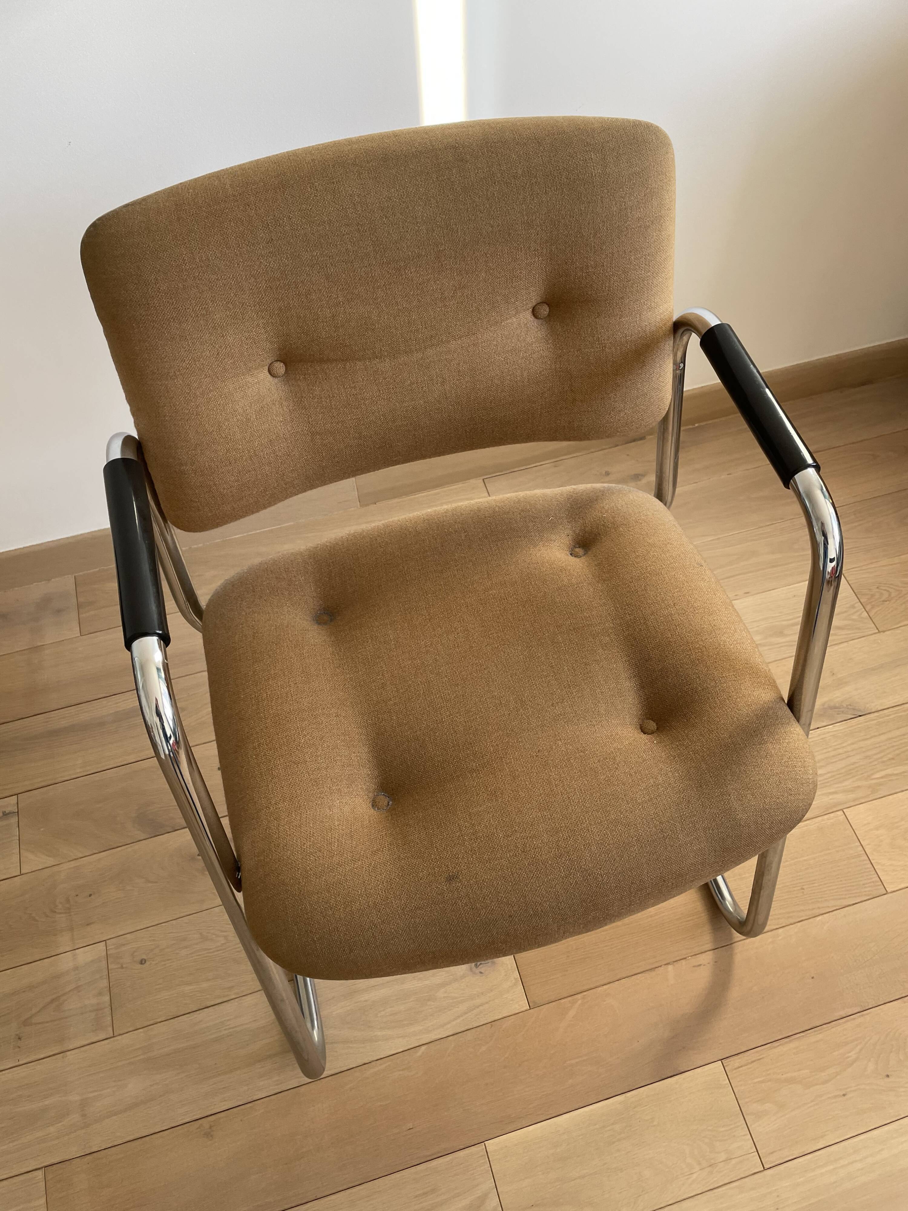 Desk chair sled base by Strafor