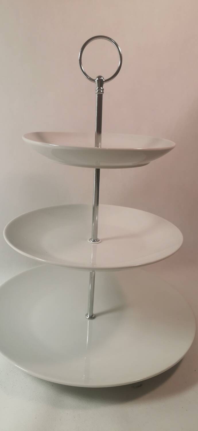 Mute Servant / 3 Tier Cake Display