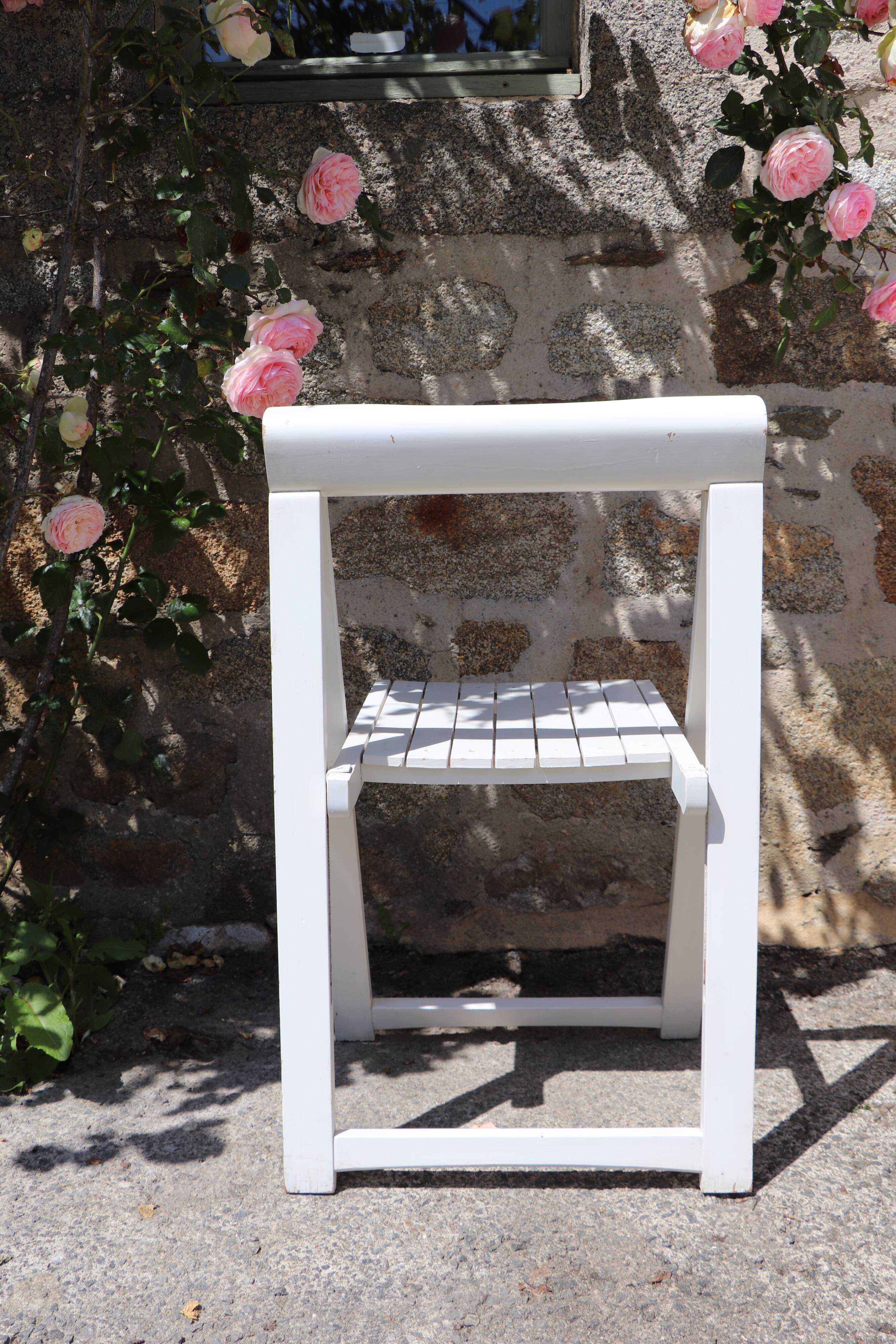 Garden furniture years 40 table and 4 chairs
