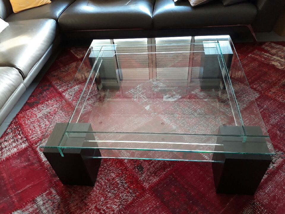 Roche Bobois tenere model design coffee table