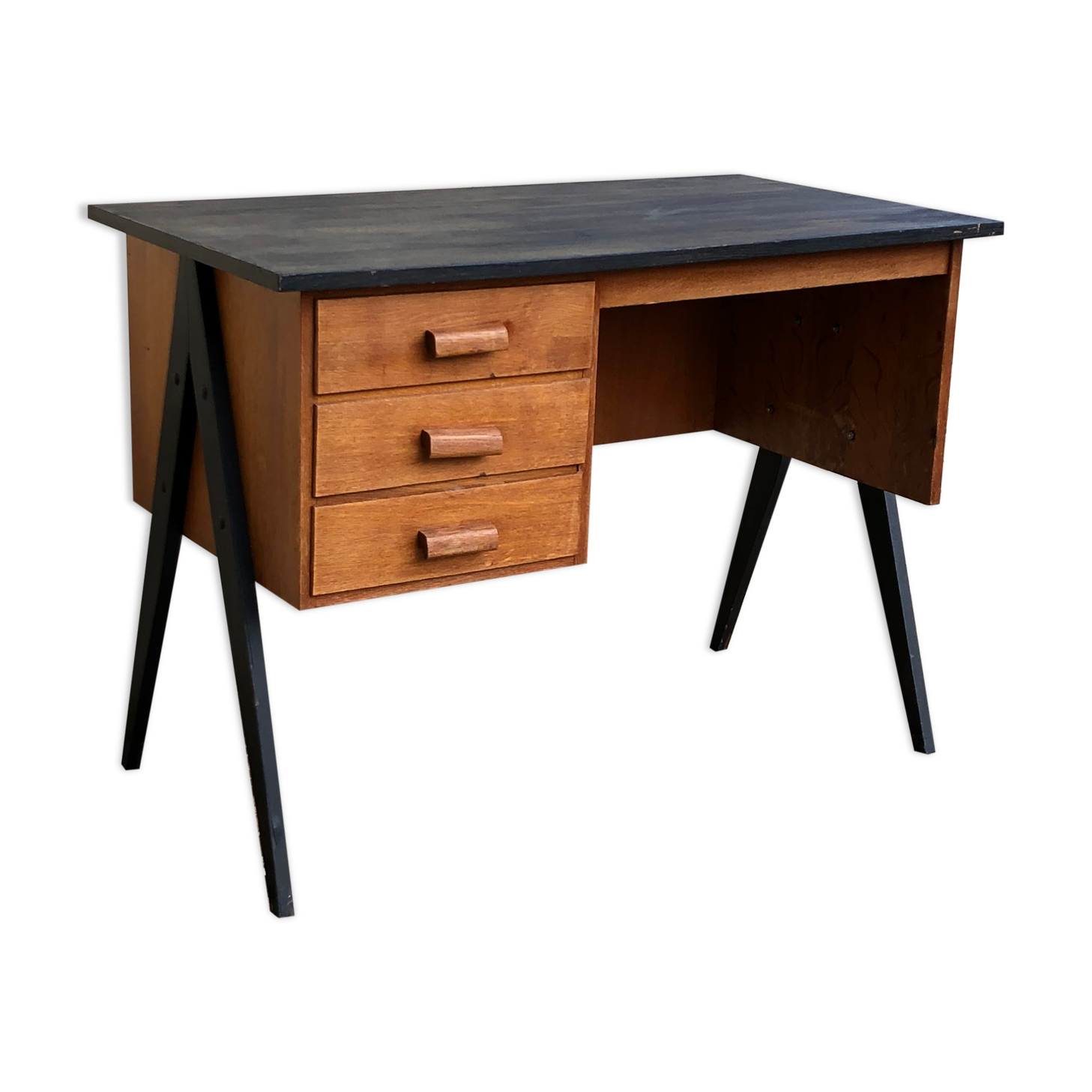 Office 1950 feet compass