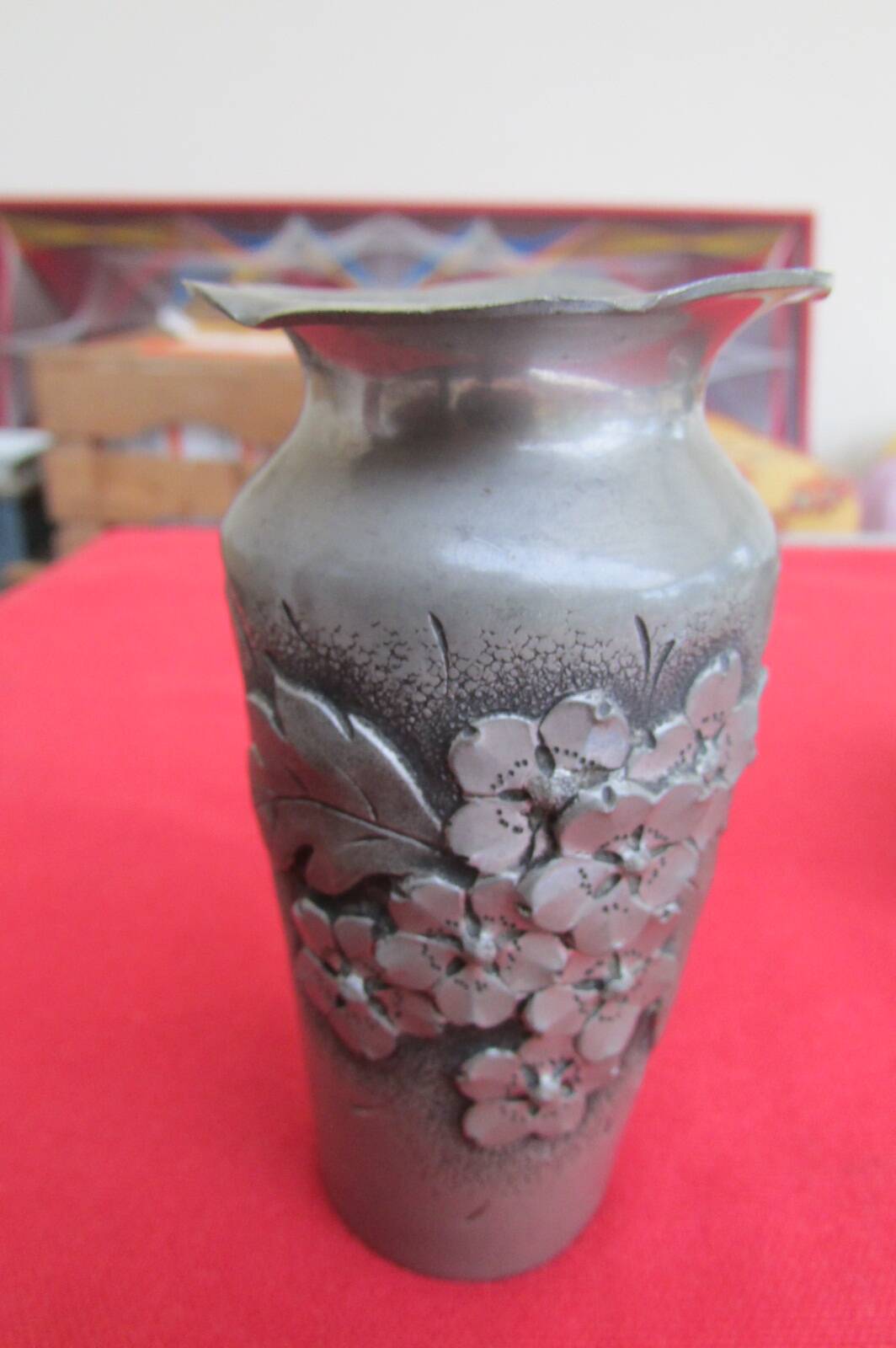 Vase et pichet en étain "rispal"