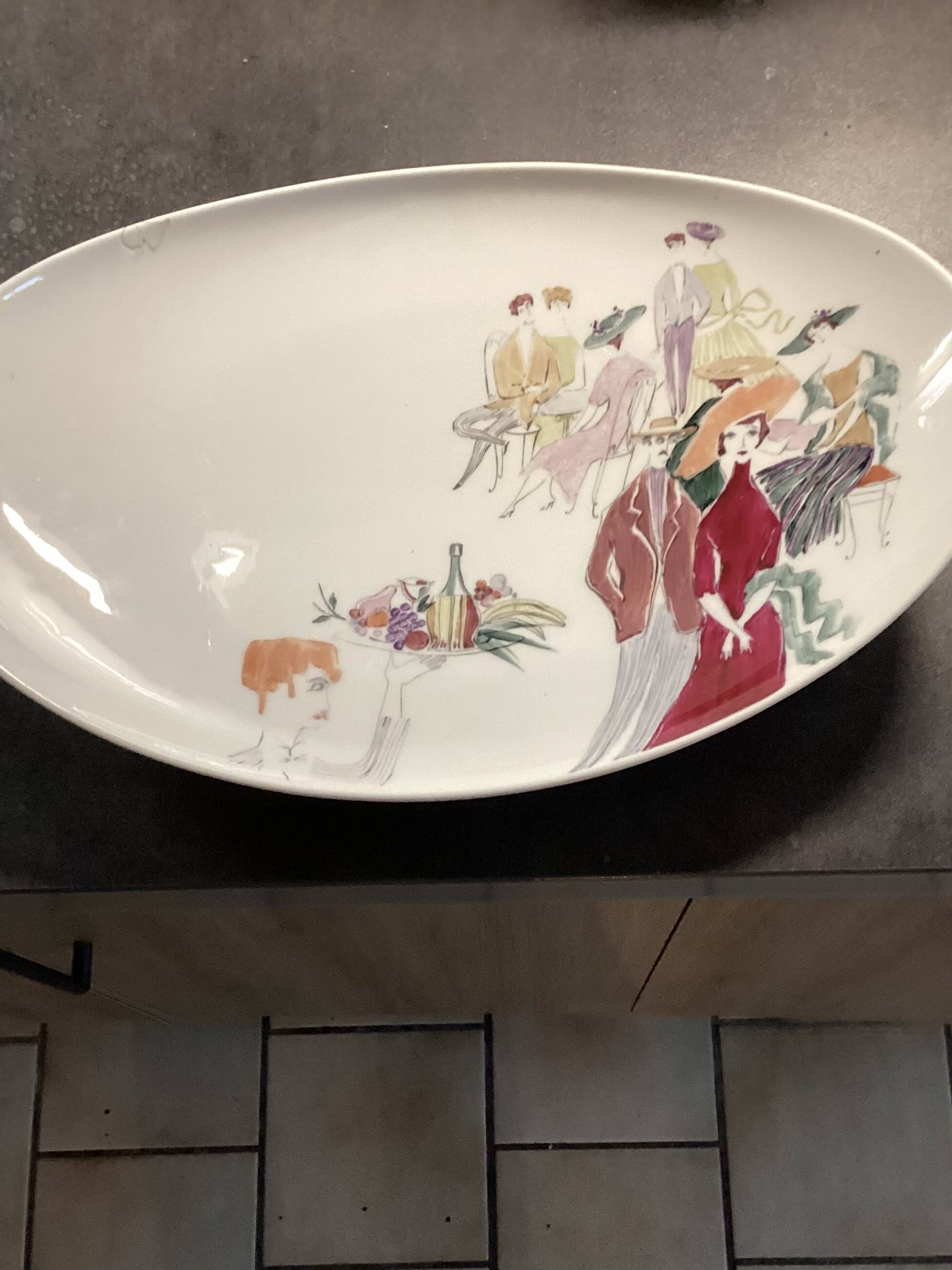 Rosenthal plate from the Montparnasse collection. Oval platter Rosenthal.