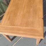 Solid wood coffee table with drawer and original key.