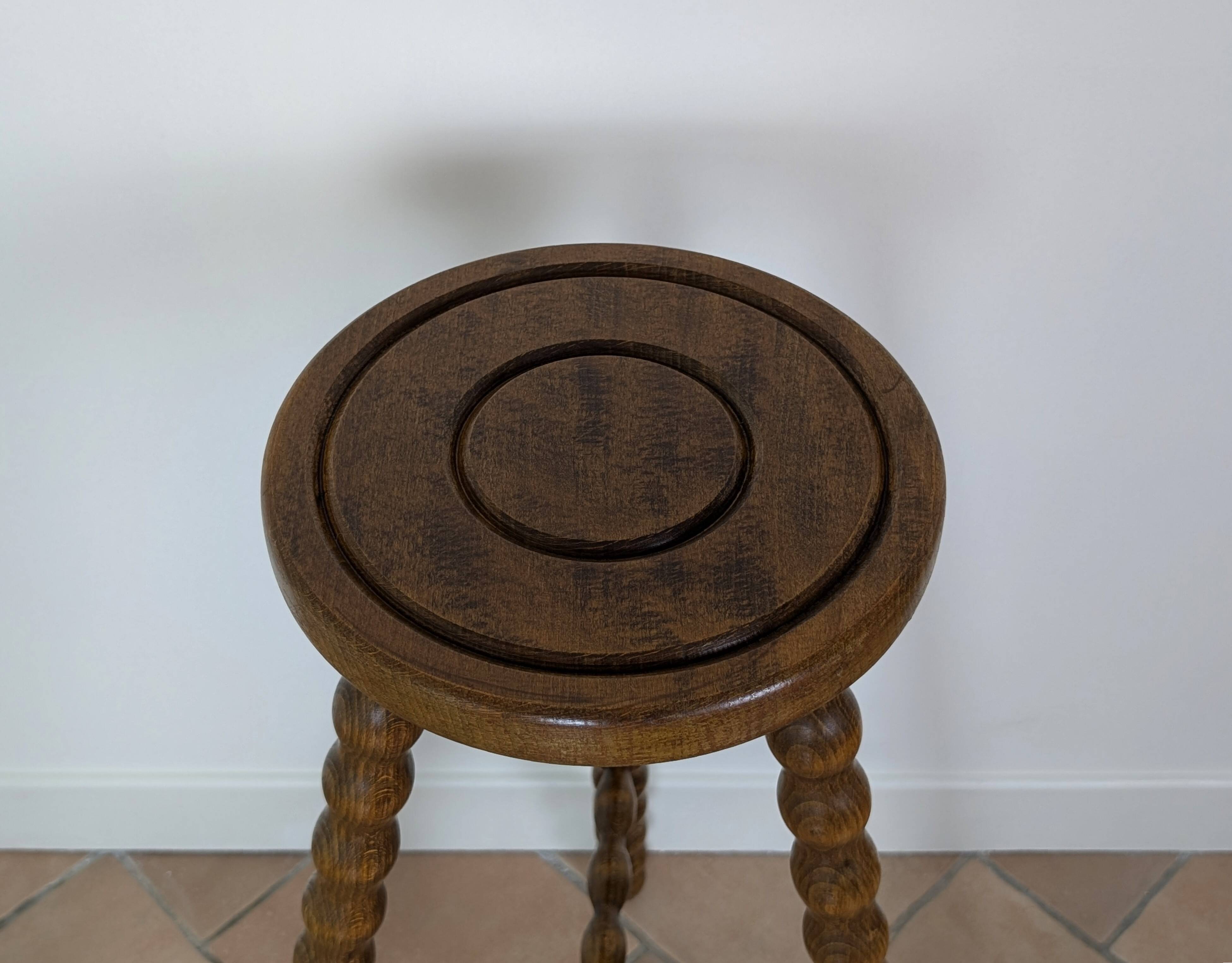 Paire tabourets tripodes