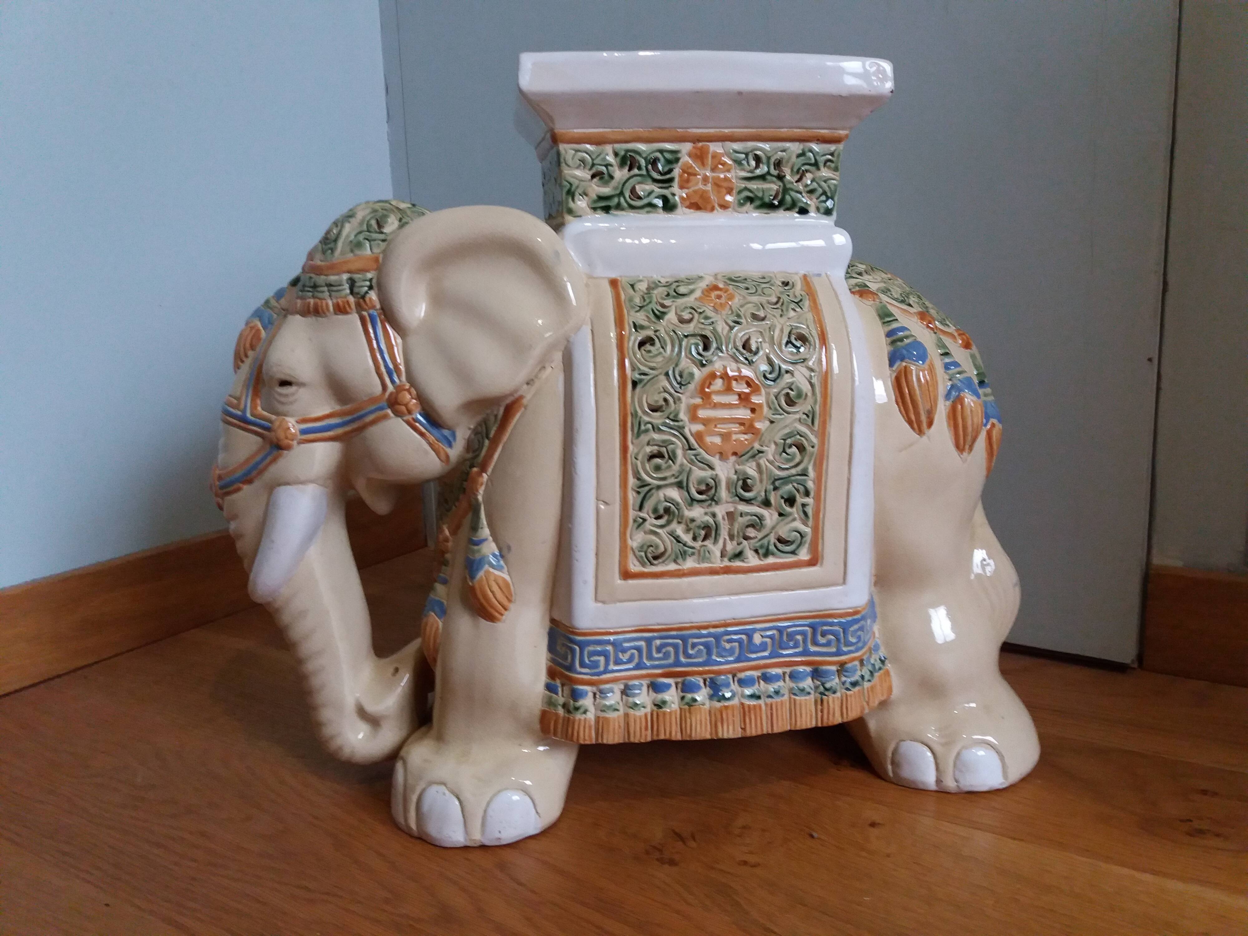 Eléphant céramique ajourée