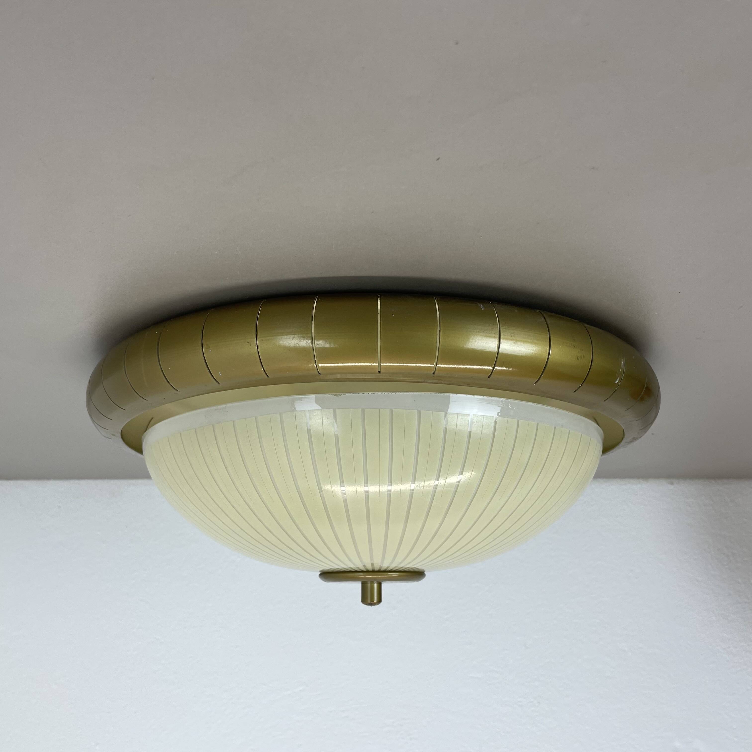 round 36cm metal Gino Sarfatti Style wall Ceiling Light Flushmount, Italy 1950s