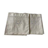 Deux taies monogrammes LB
