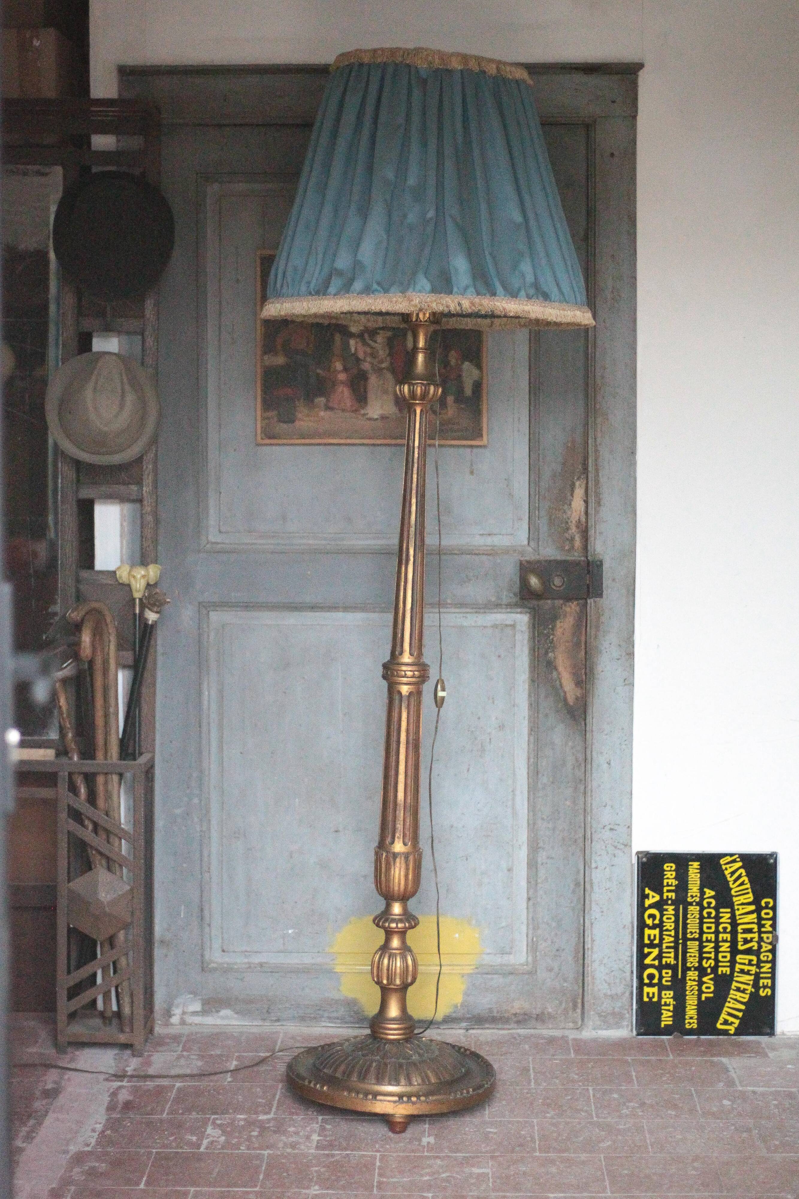 Florentine gilded wood floor lamp, floor lamp with lampshade