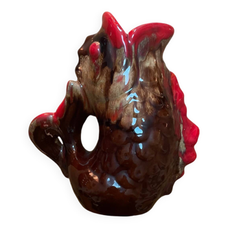 Fish pitcher