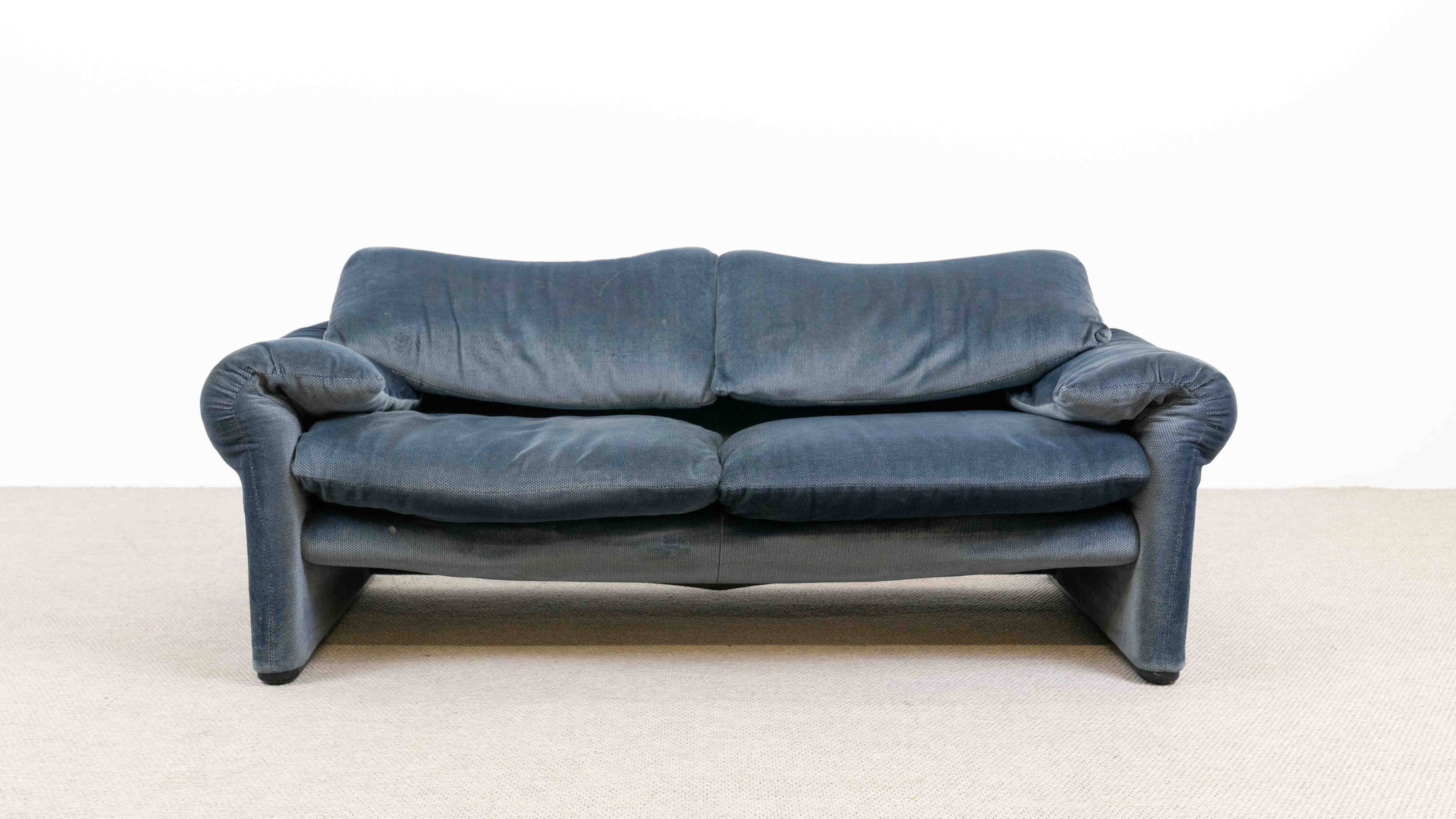 Maralunga Sofa by Vico Magistretti for Cassina, 1980s