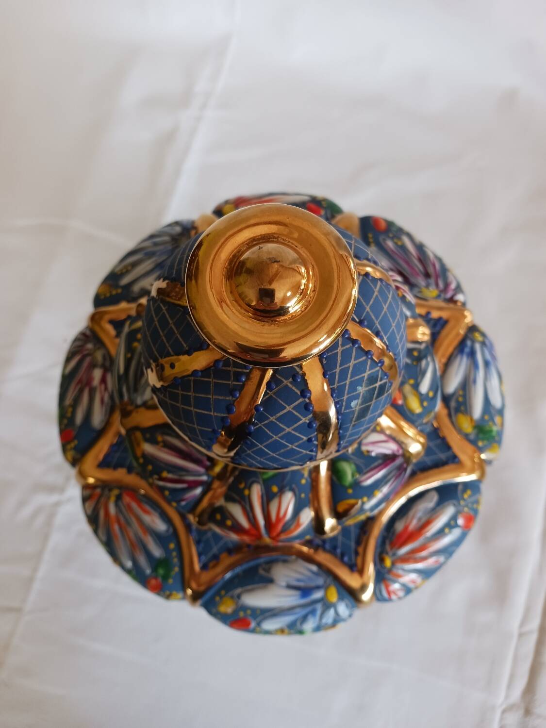 Vase/pot with lid h. spoiler