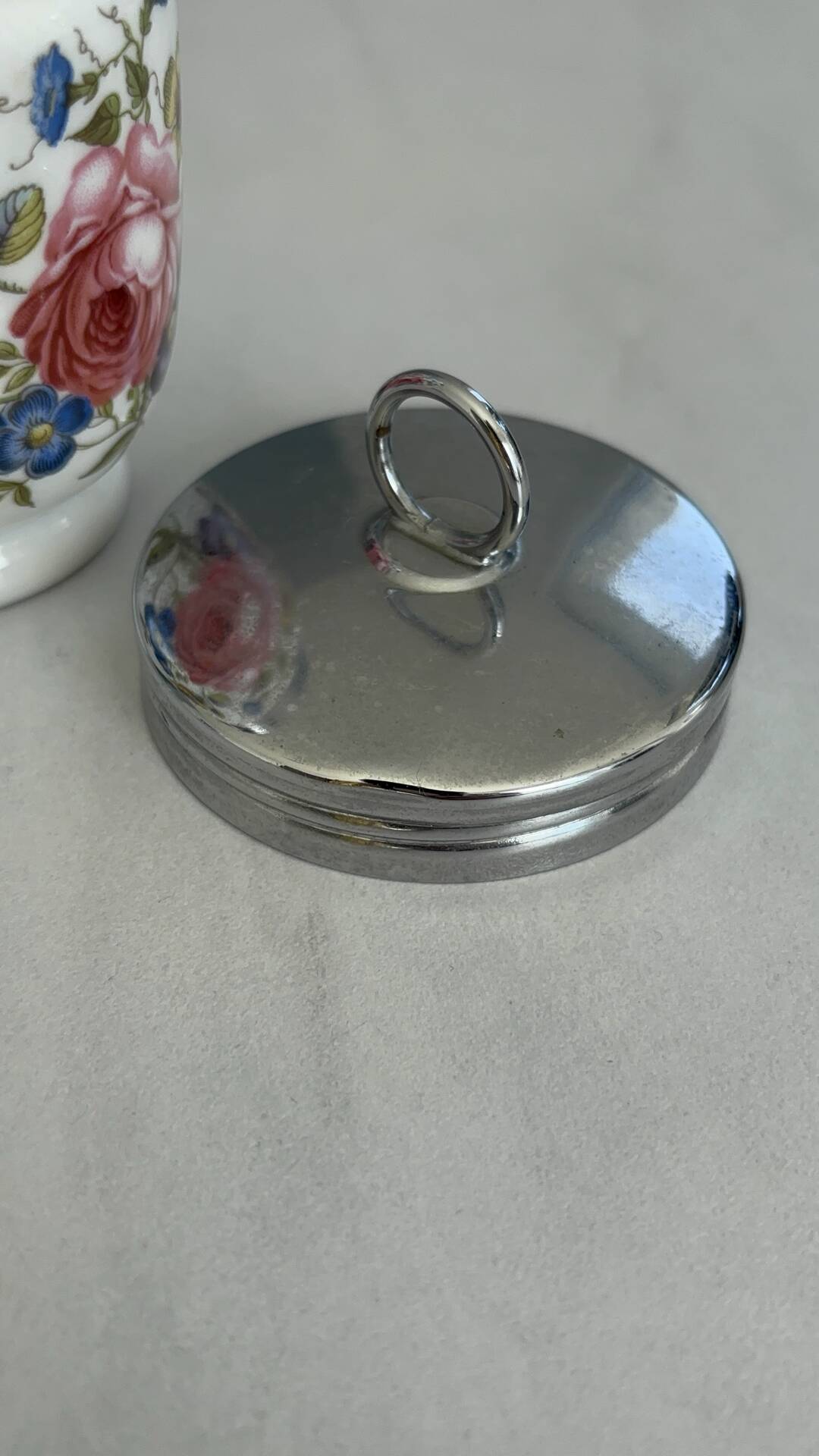 Egg Coddler Royal Worcester flower rose – Porcelain egg cup
