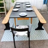 Paire de grands bancs en bois