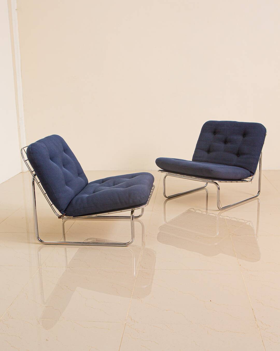 Pair of blue "666" armchairs by Kho Liang for Artifort 70's