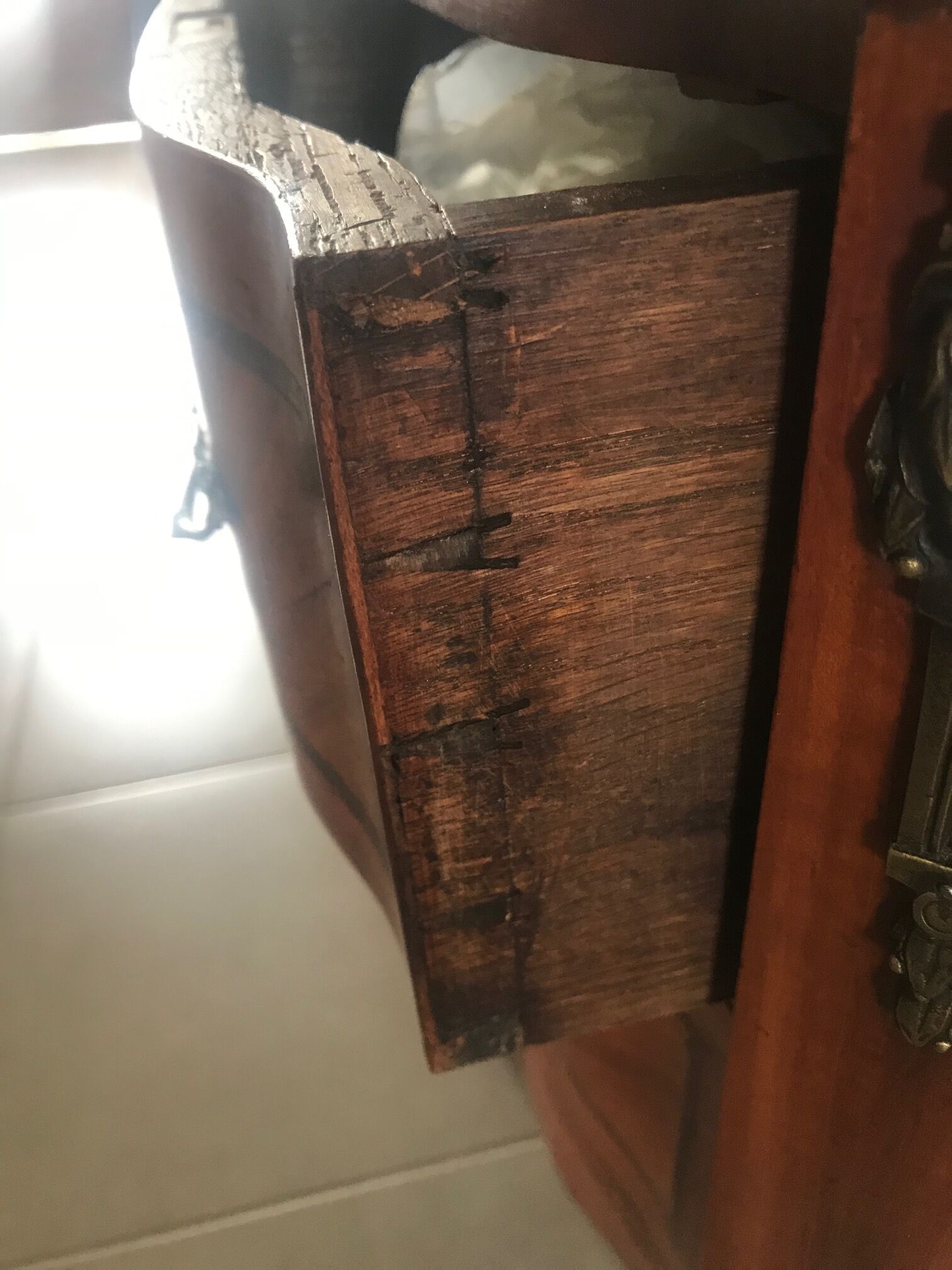 Unique small jumping chest of drawers