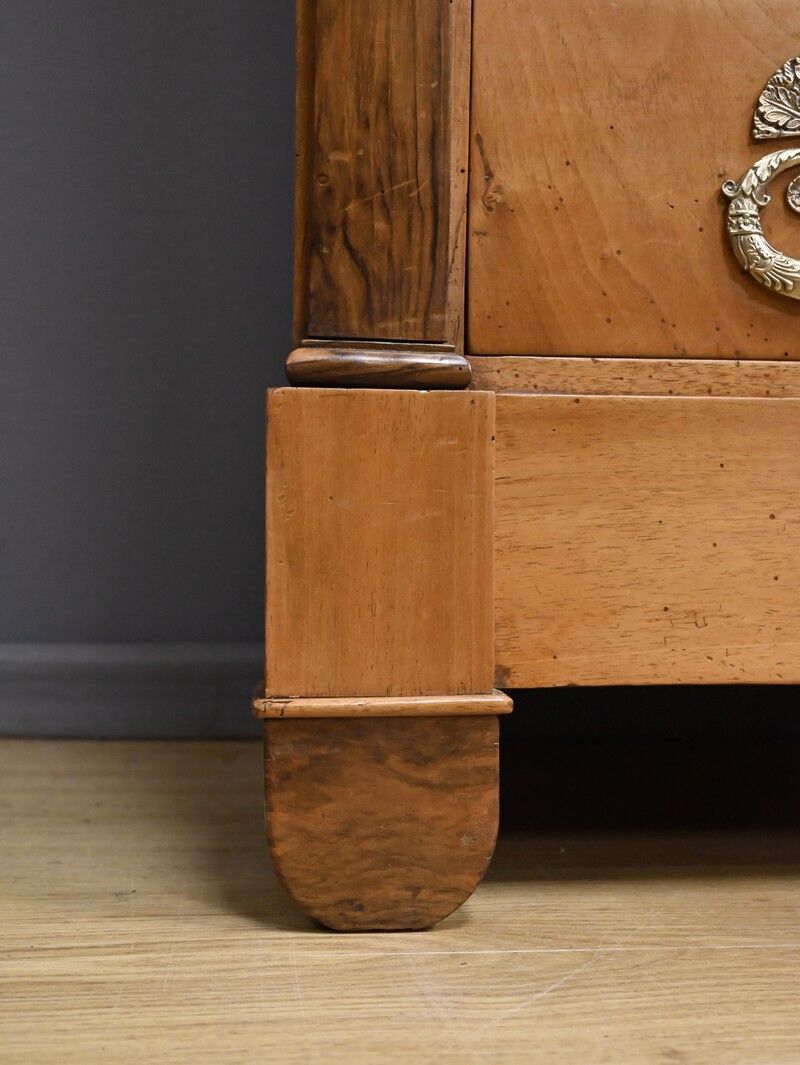 Secrétaire en noyer, style Restauration – Milieu XIXe