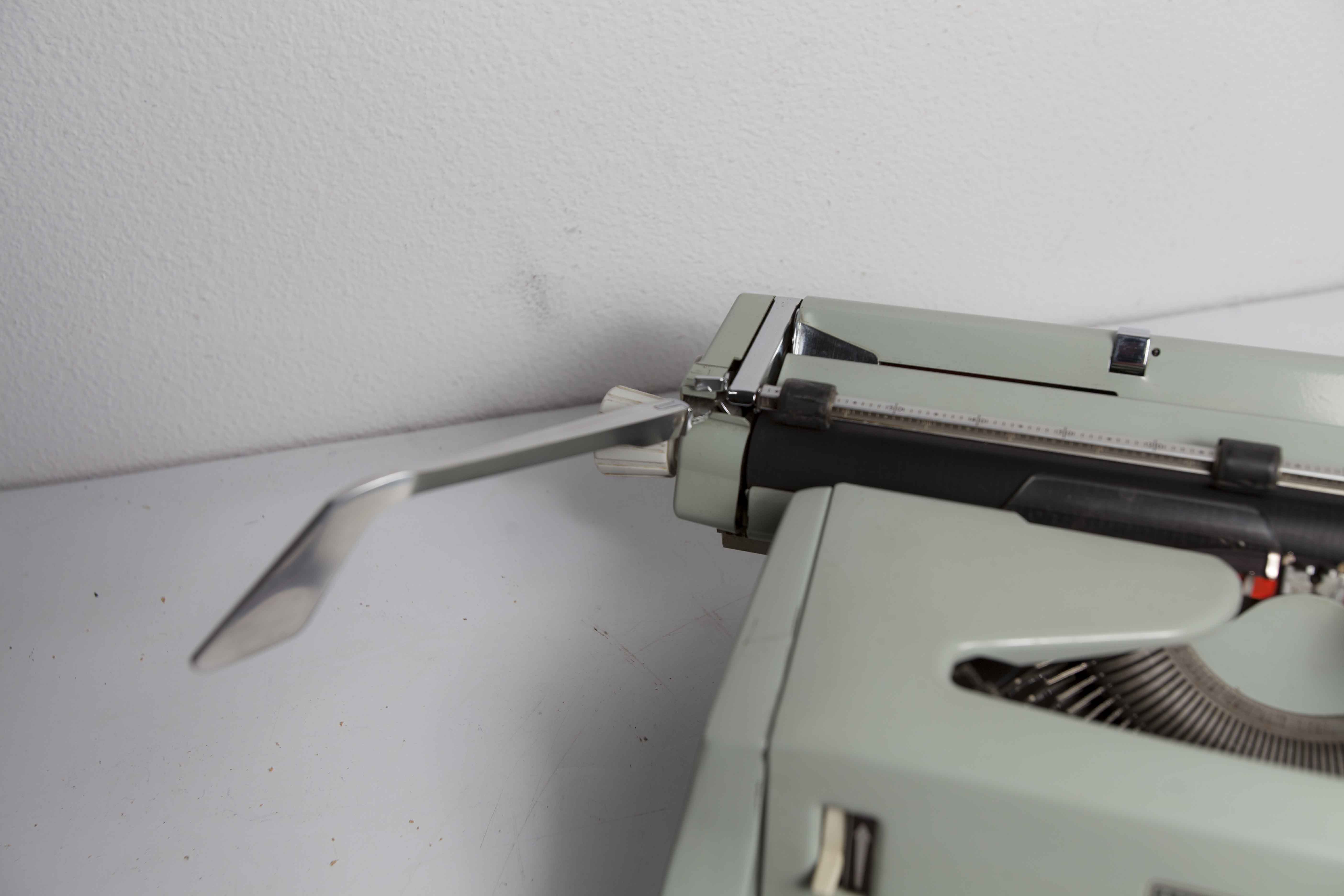 Hermes 3000 typewriter cleaned and tested