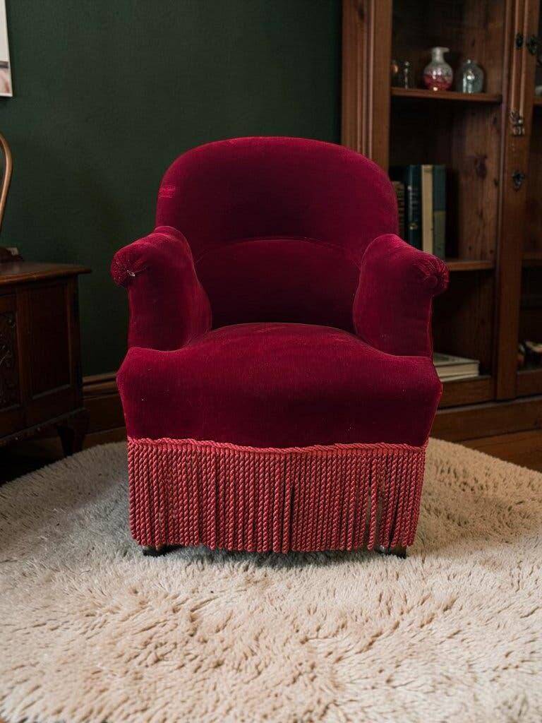 Vintage burgundy armchair / single armchair / fringed armchair