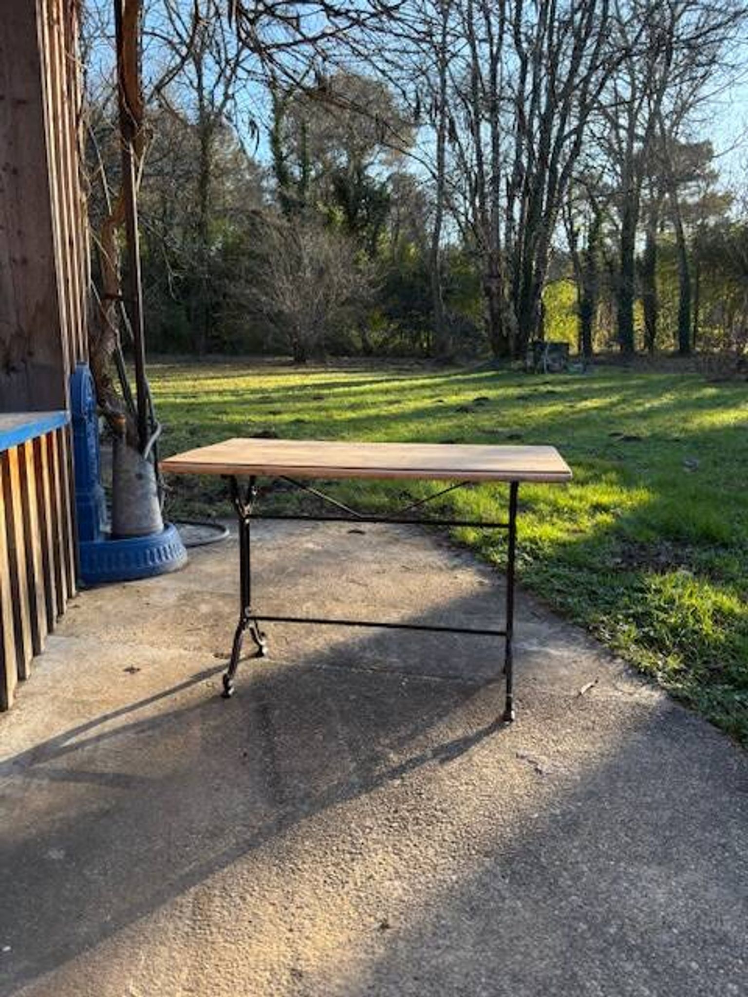 Bistro table