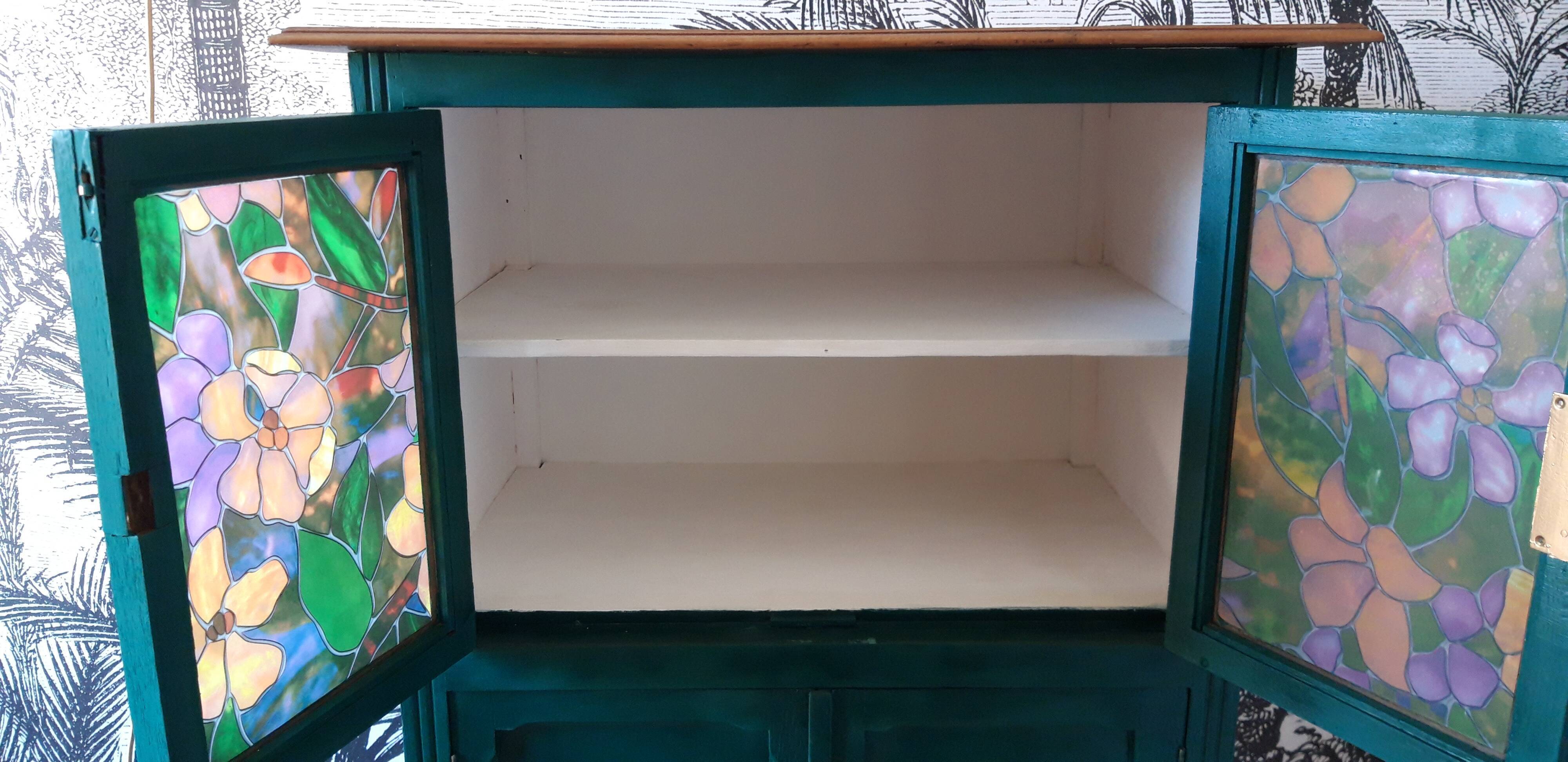 Storage cabinet