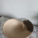 Japanese artisanal vintage cut in beige and gilded bronze ceramic in the shape of a snail shell