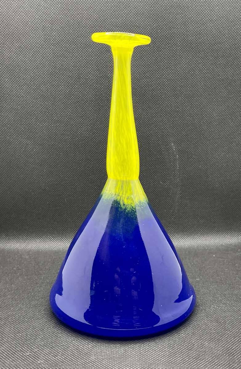 Blown glass soliflore signed Eric Lindgren Claret 1996