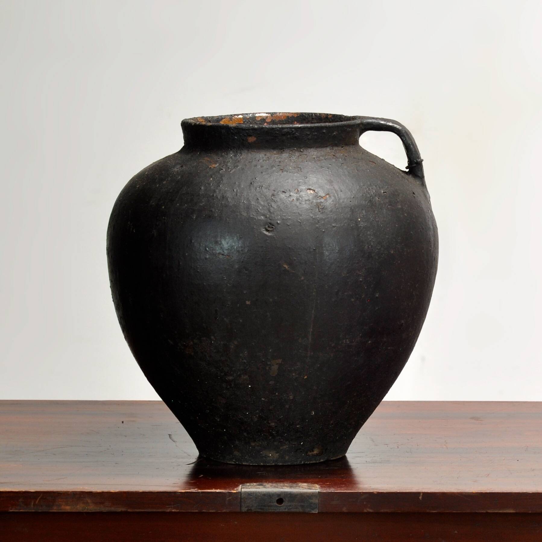 Pot en terre cuite antique de Moldavie, vers 1850