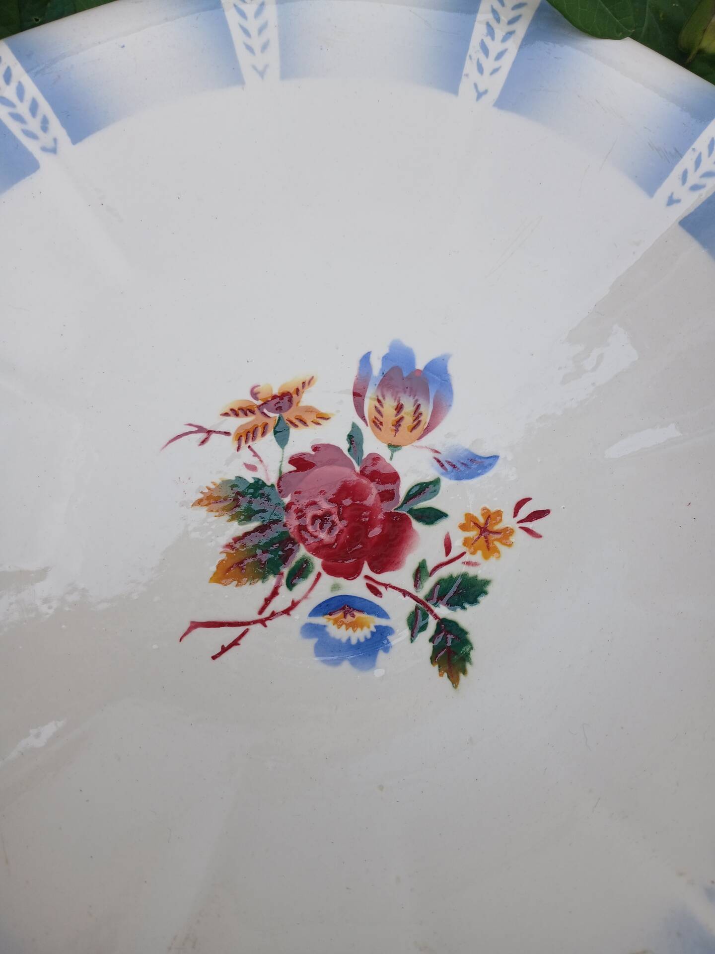 Small antique dish Sarreguemines