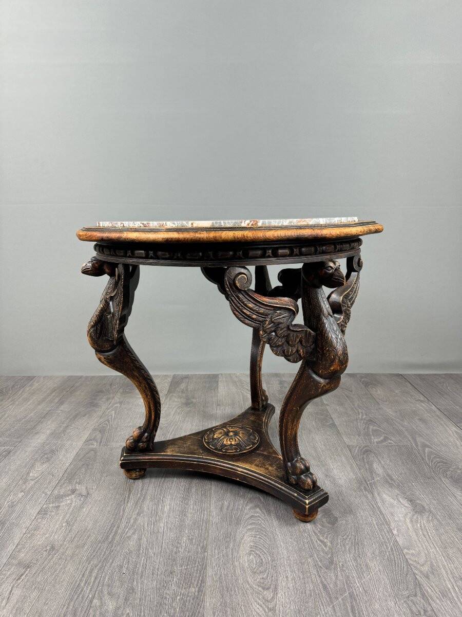 Table Guéridon en bois sculpté avec plateau en marbre, XIXe siècle