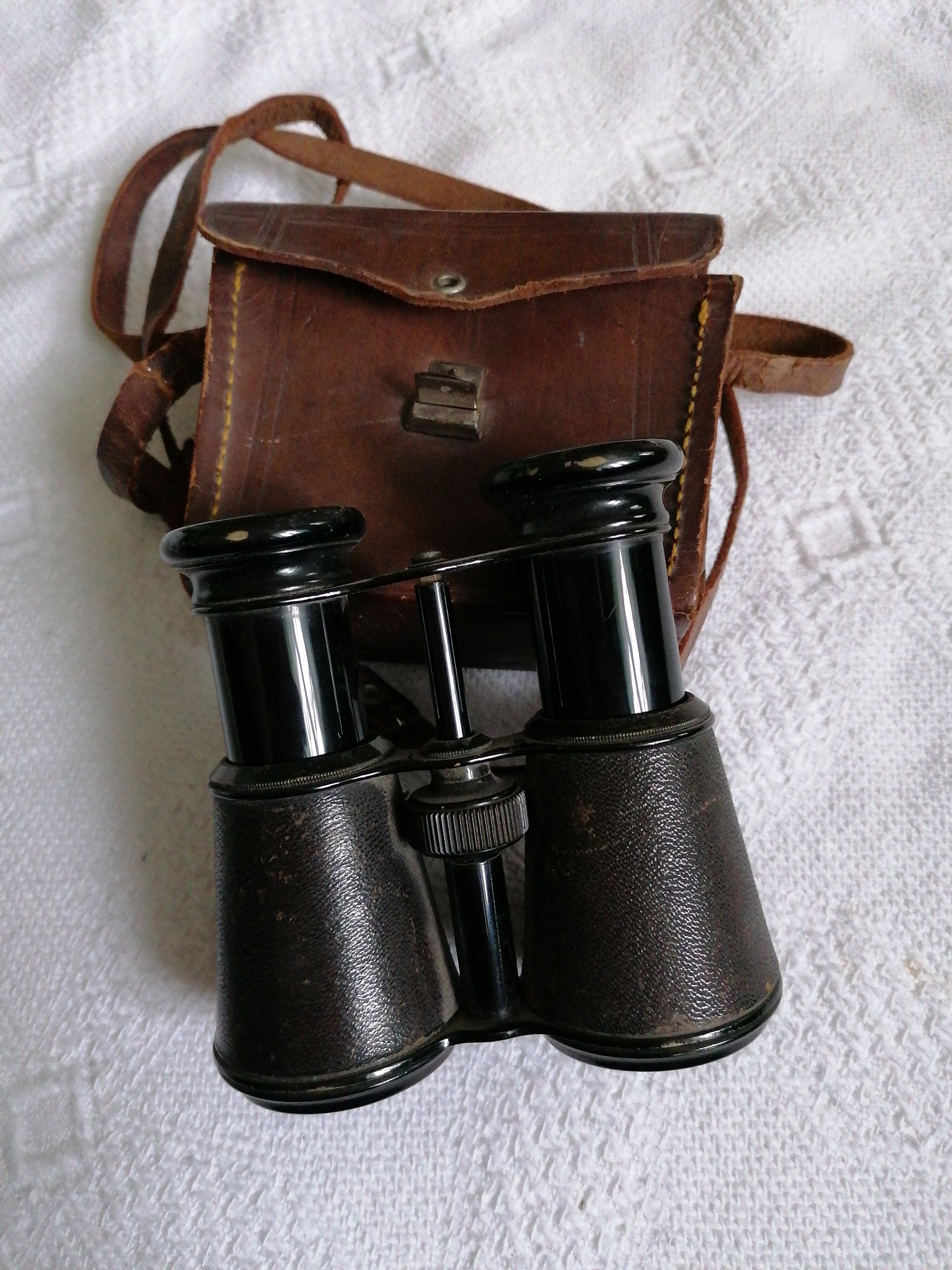 Iris Paris theatre binoculars