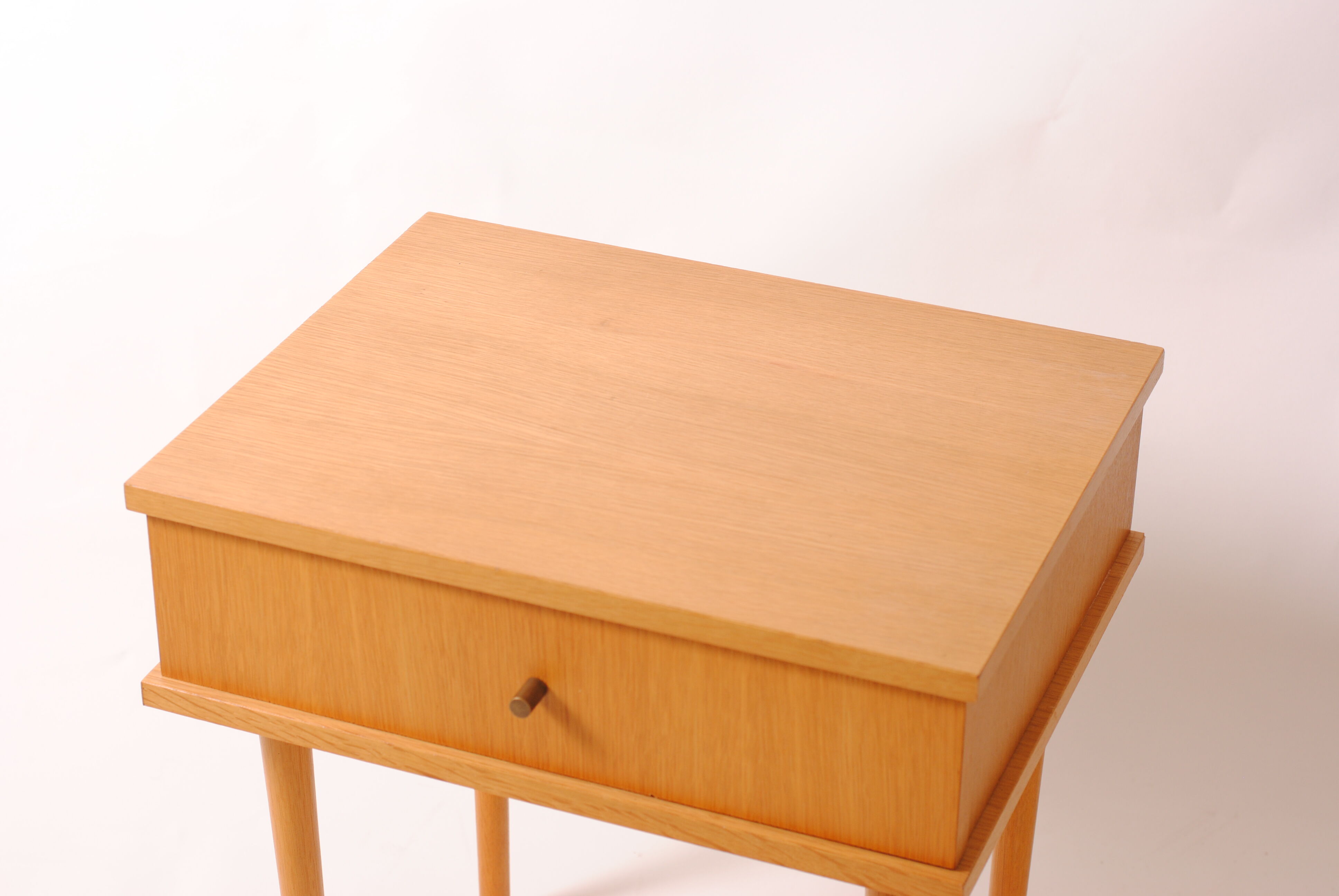 Table de chevet