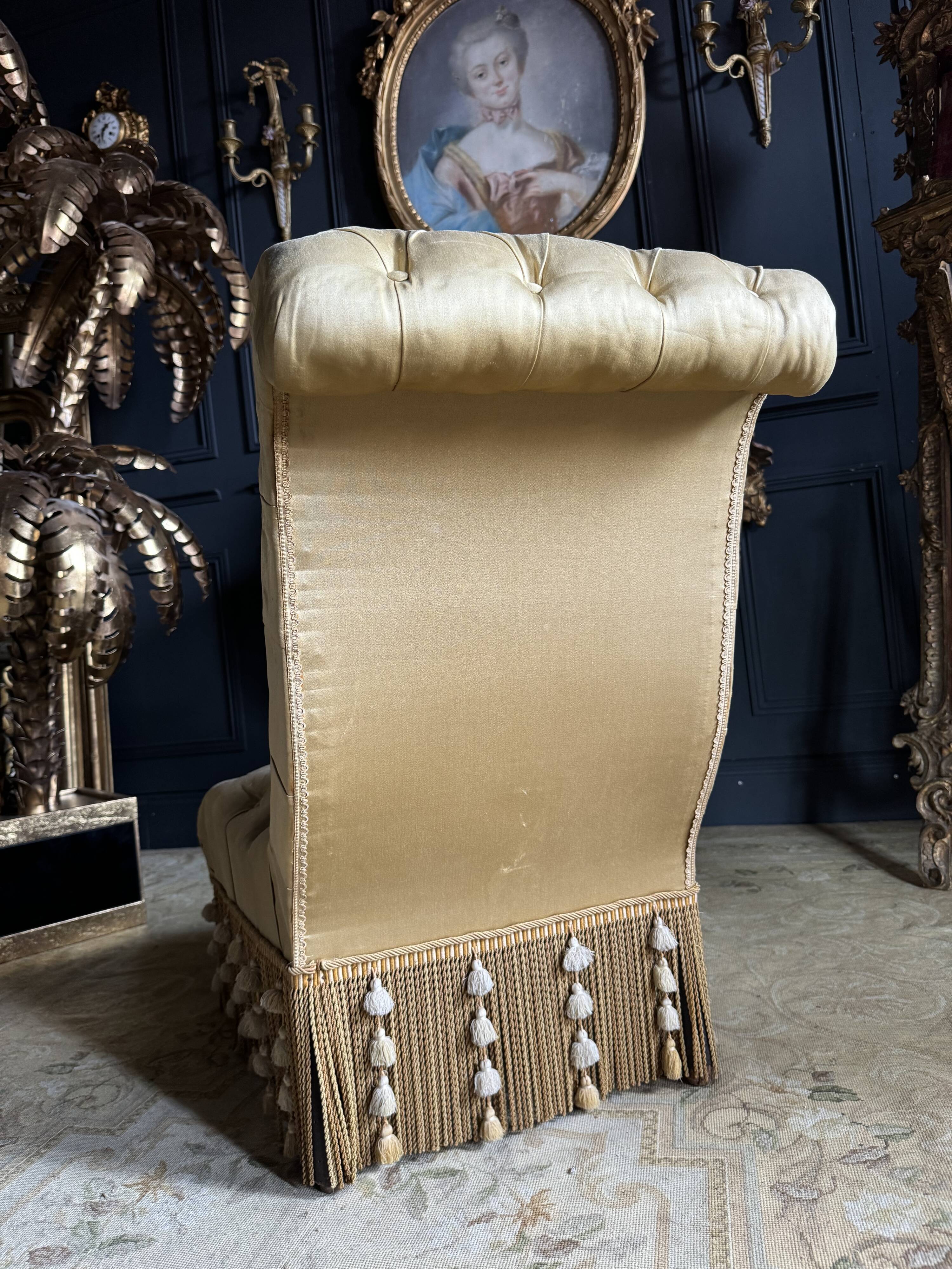 Napoleon III period armchair in yellow upholstered fabric - 19th century