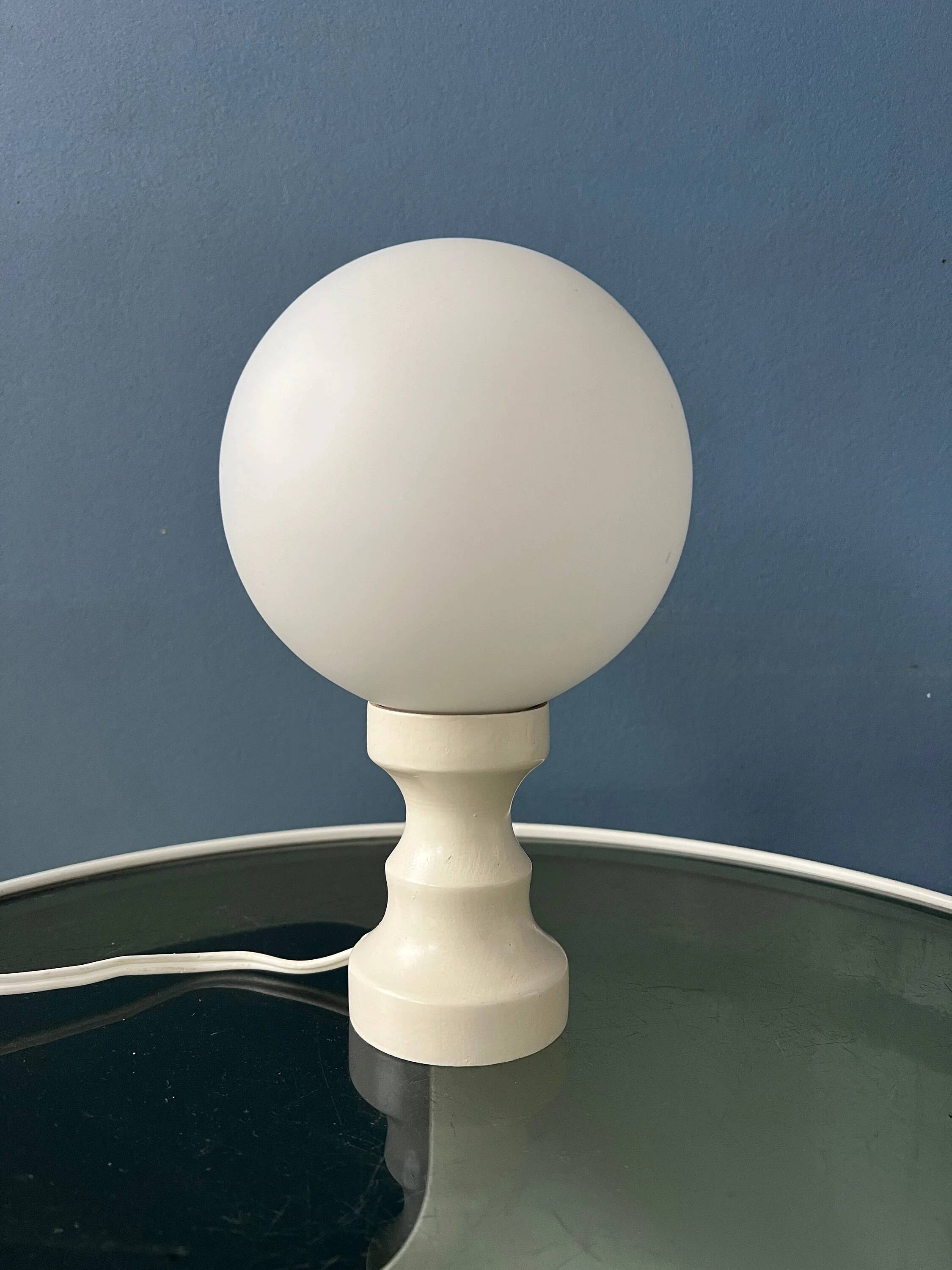 Lampe de table Space Age blanche en verre opalin