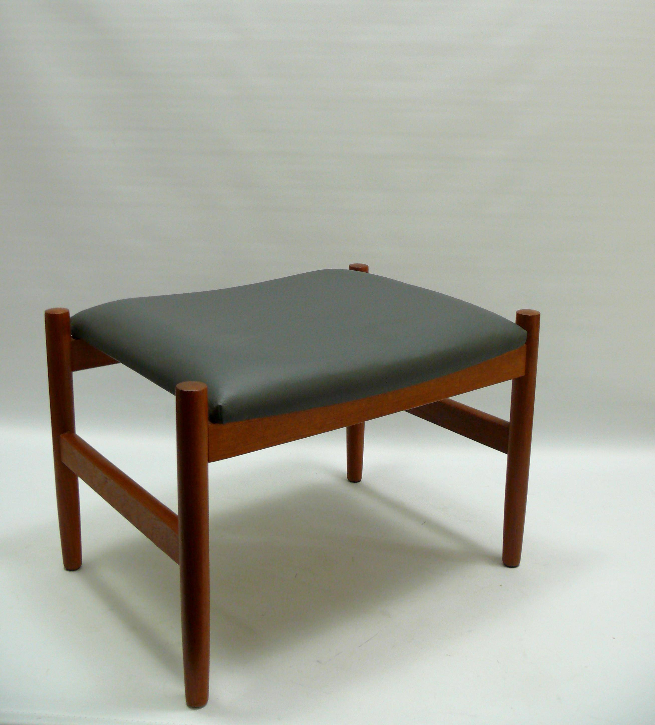 Ottoman stool, teak and leather, Spottrup, Denmark, 1960s
