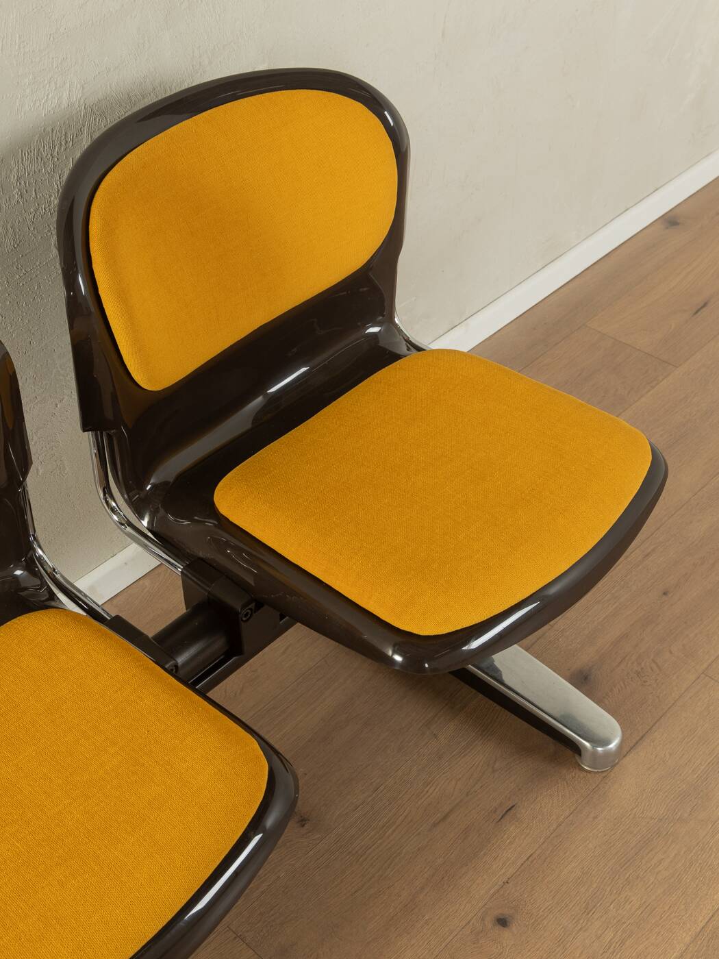 1970s Bench, Drabert