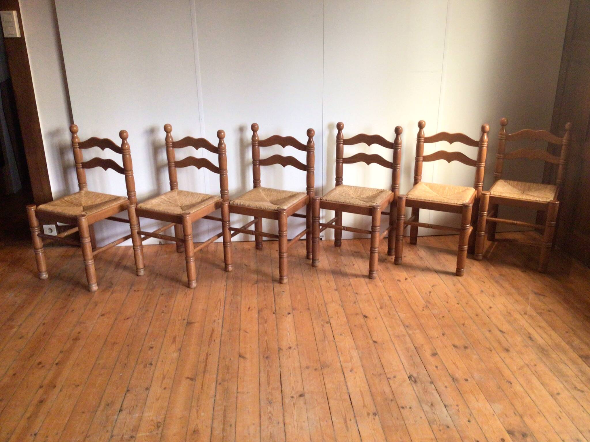 Chaises de salle à manger en bois